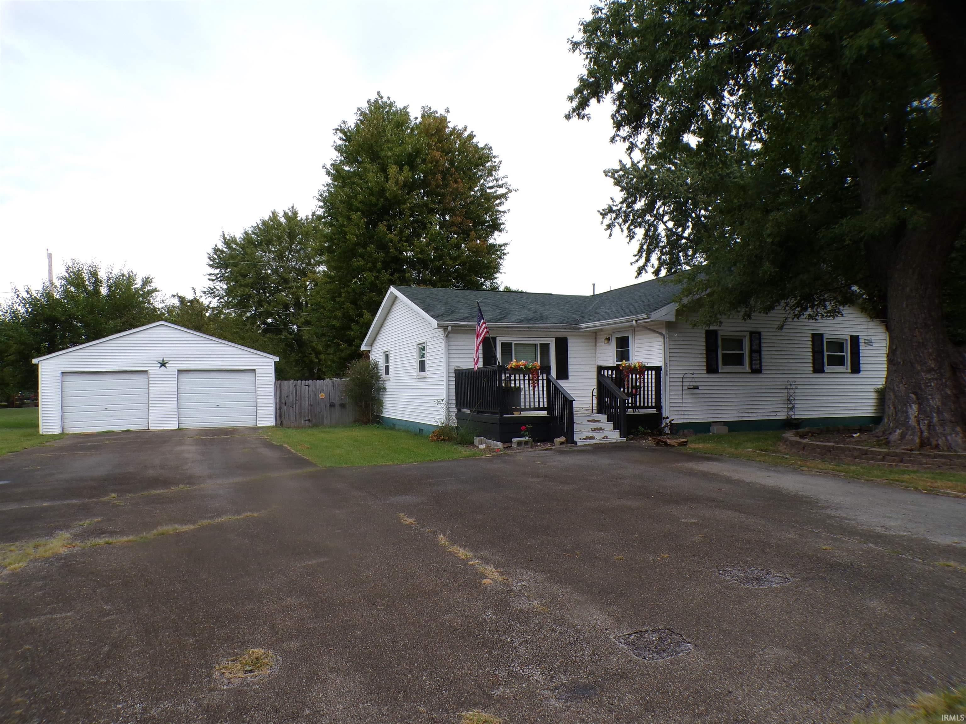 2300 E Purdue Road Property Photo 1