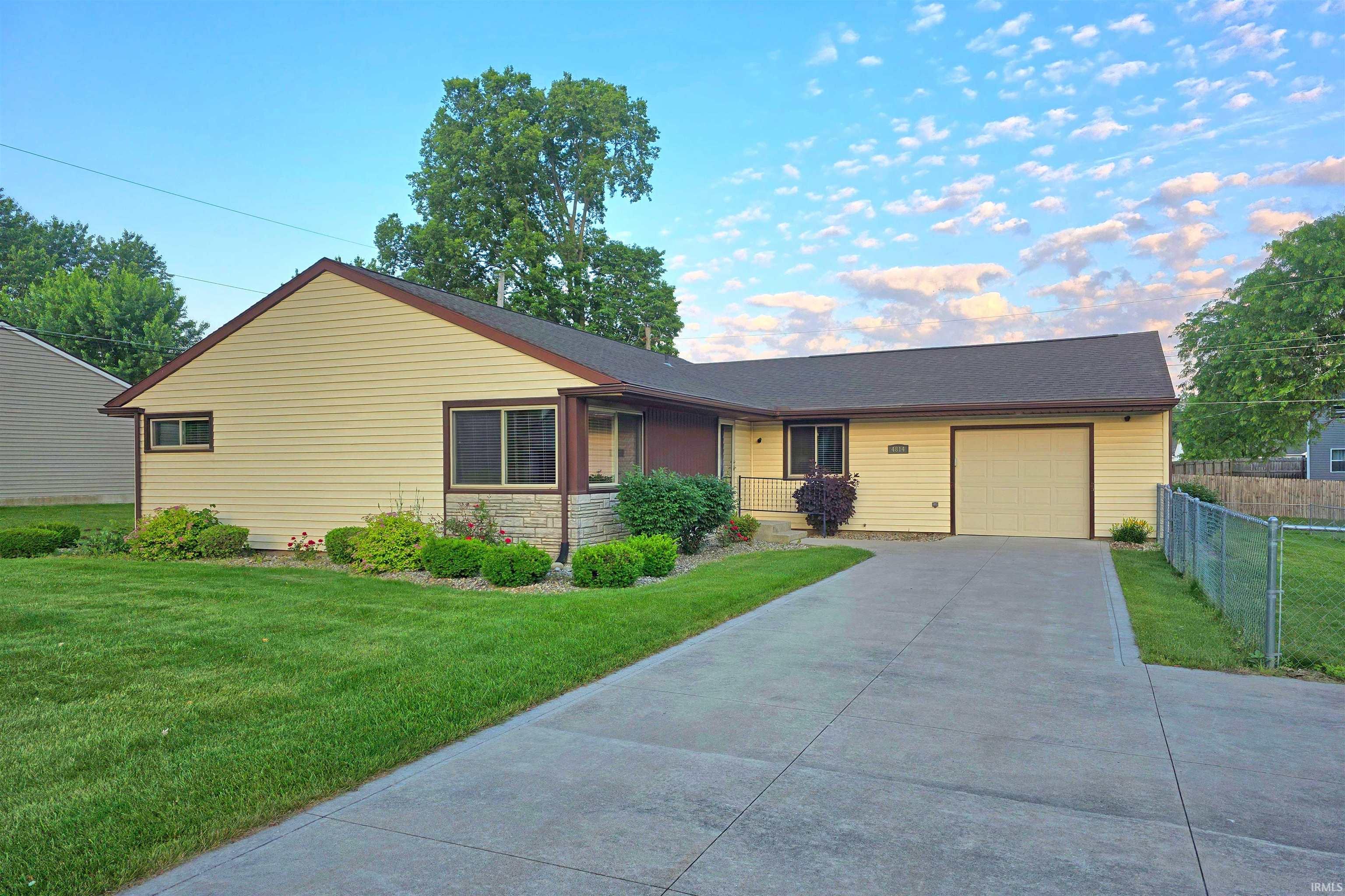 4814 Ashwood Drive Property Photo 1