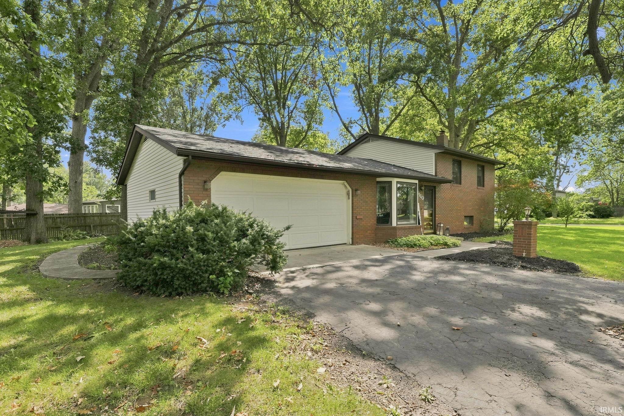 4110 Woodstock Drive Property Photo 1