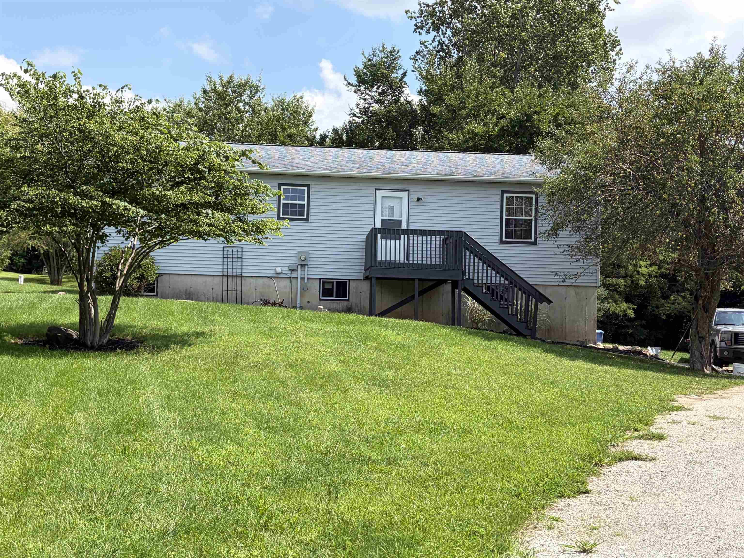 441 S 900 W-92 Road Property Photo 1