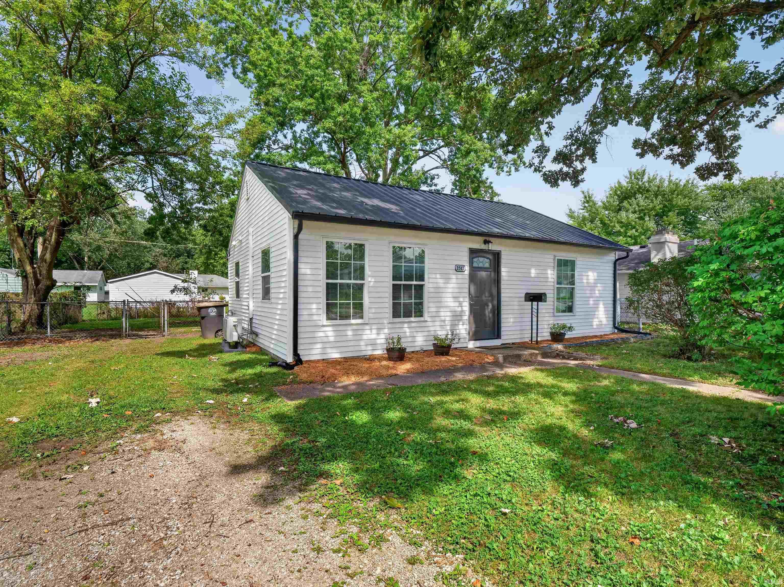 2517 Vance Avenue Property Photo 1