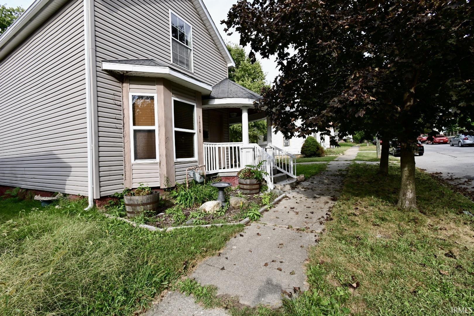 1418 Grove Street Property Photo 1
