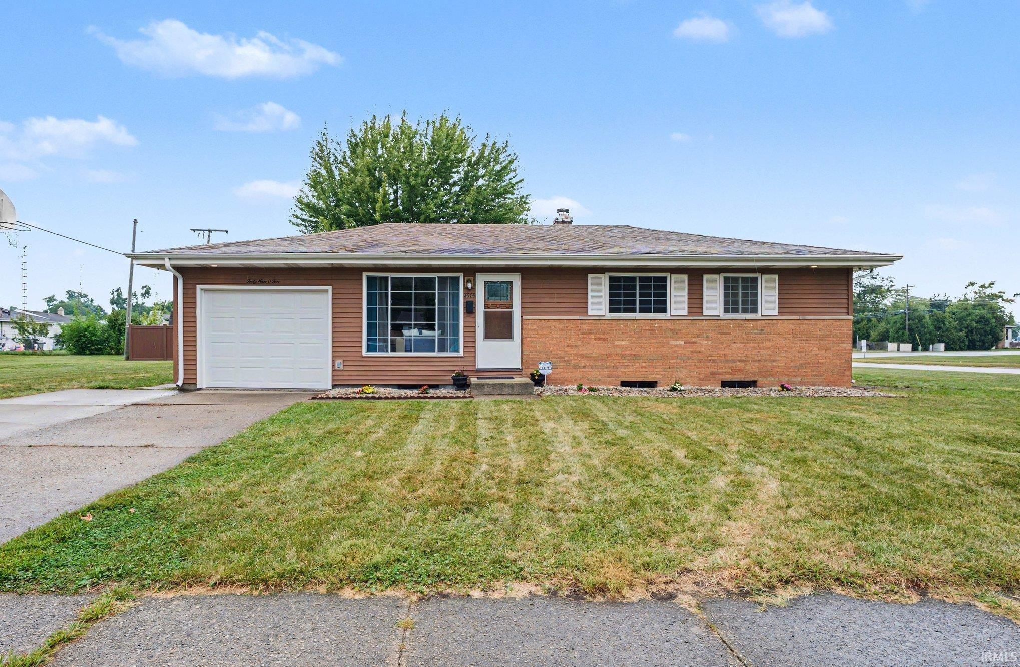 4905 Ford Street Property Photo 1