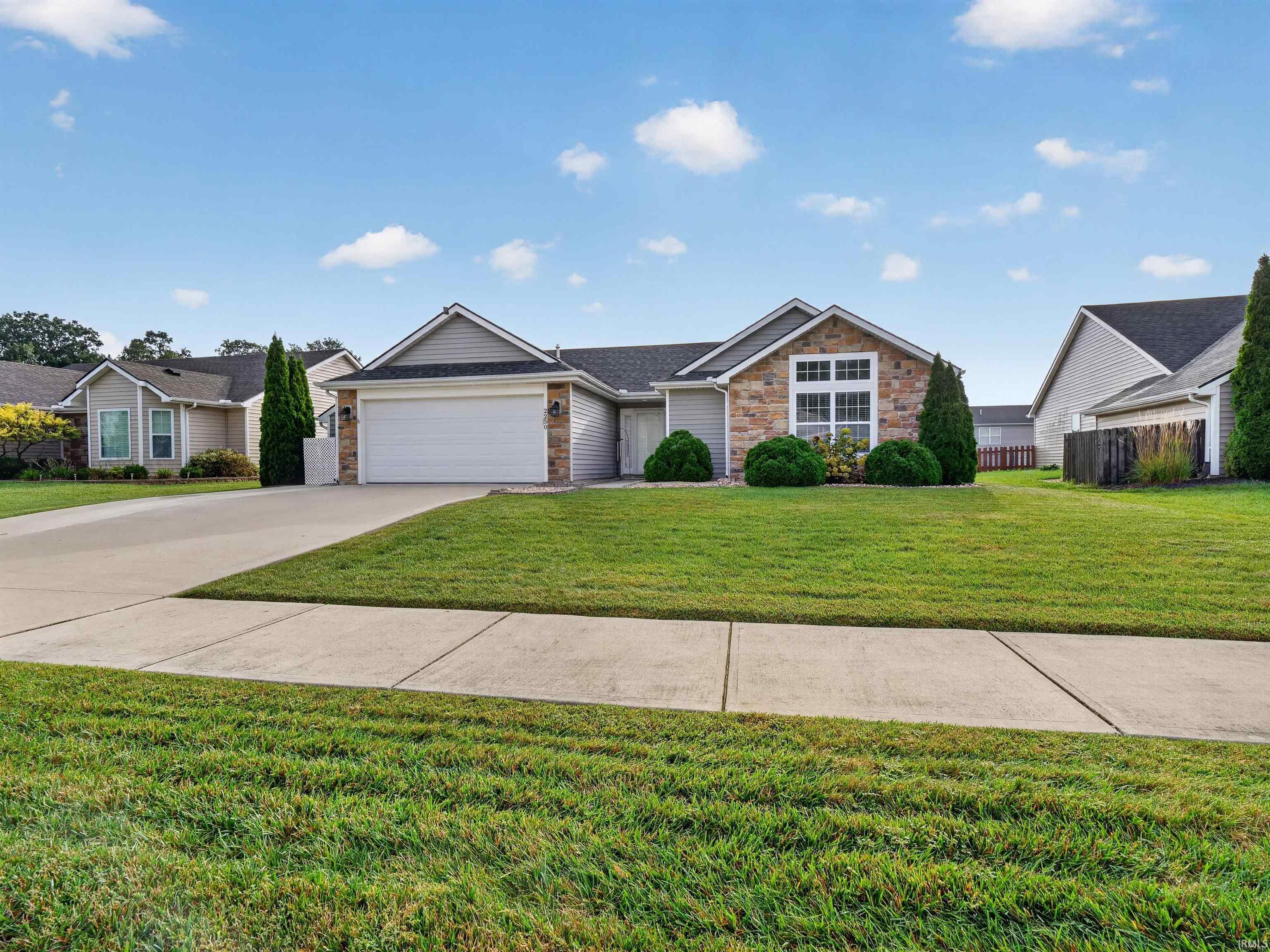 2250 Henry V Crossing Property Photo 1