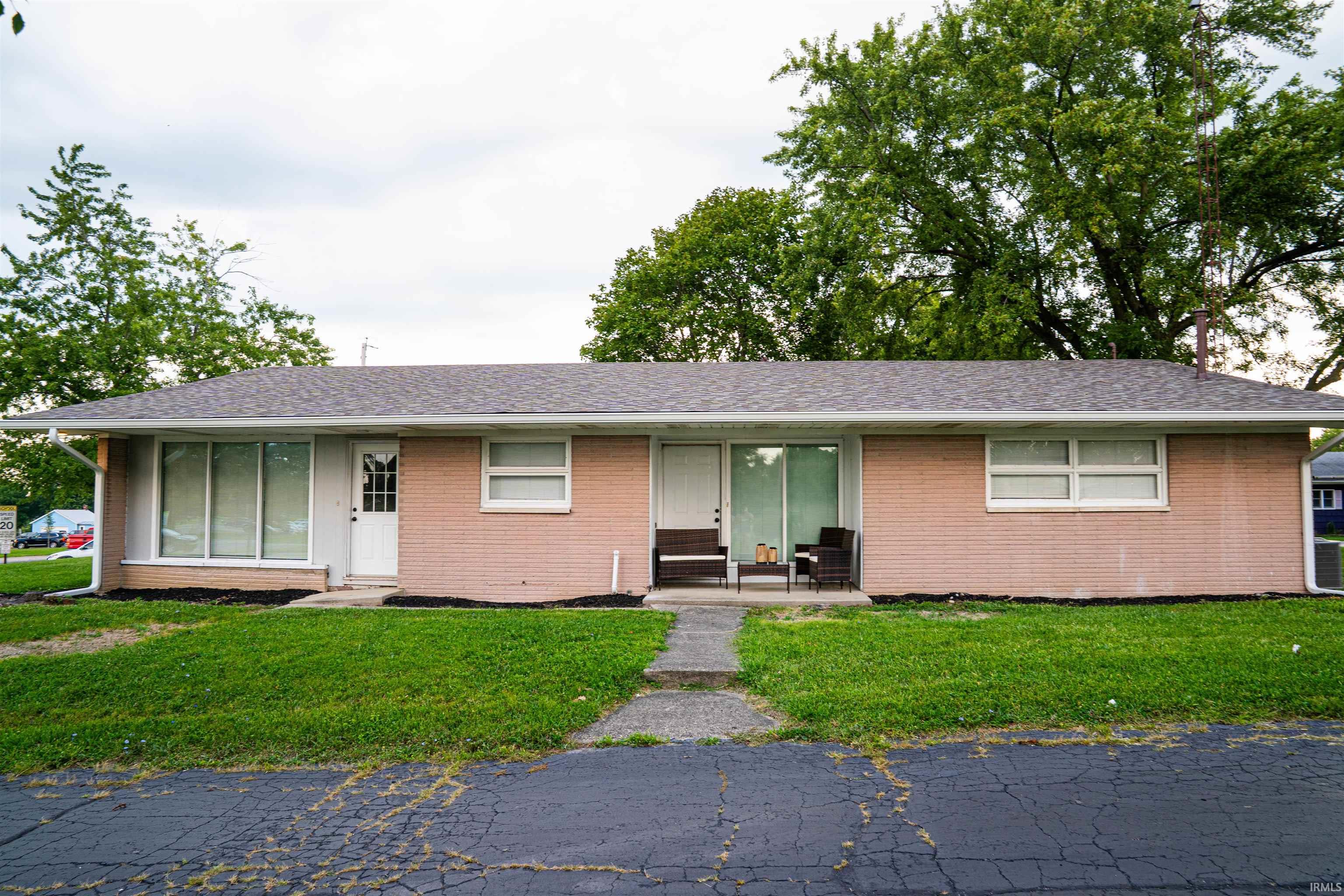 780 N Plum Street Property Photo 1