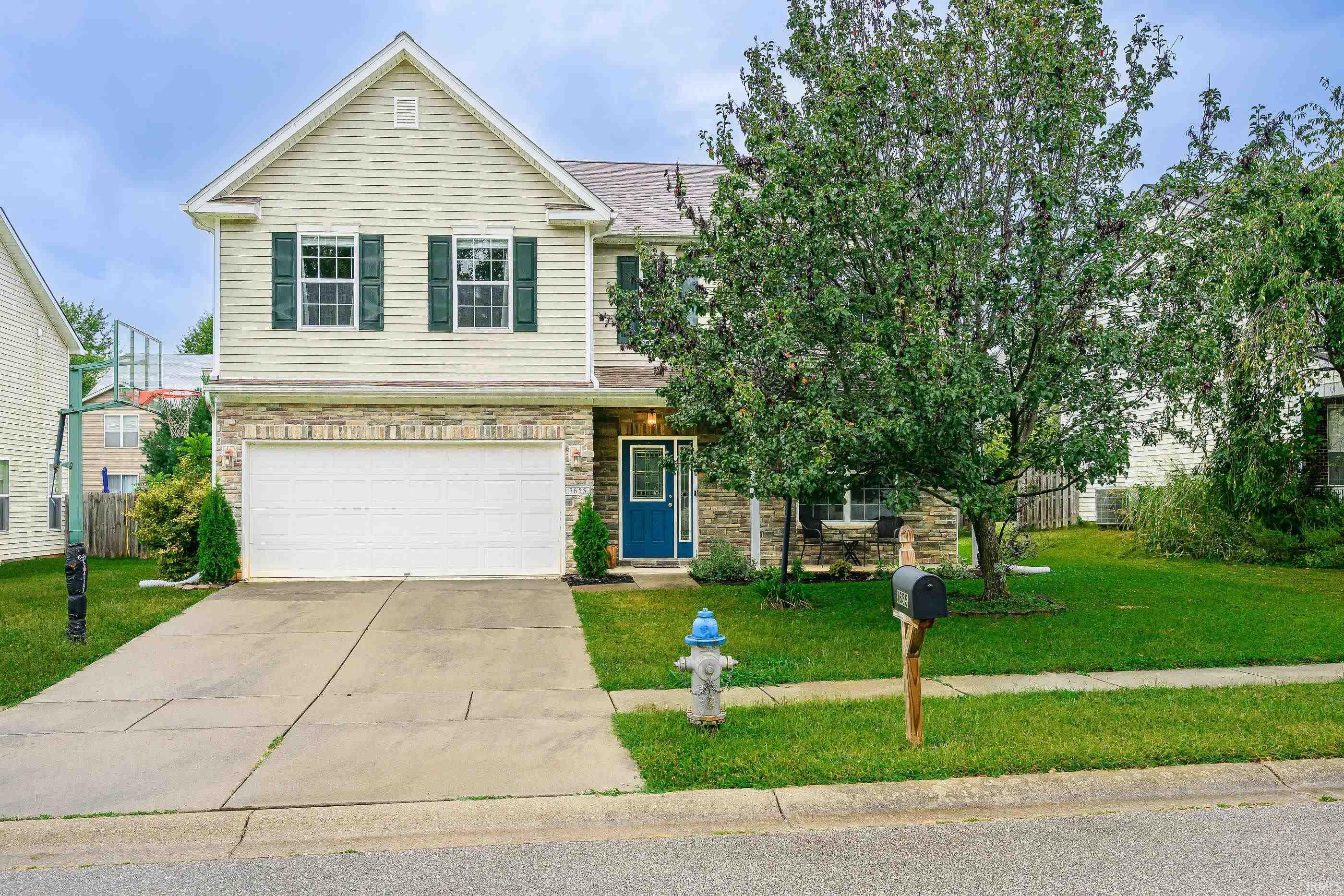 3655 S Glasgow Circle Property Photo 1