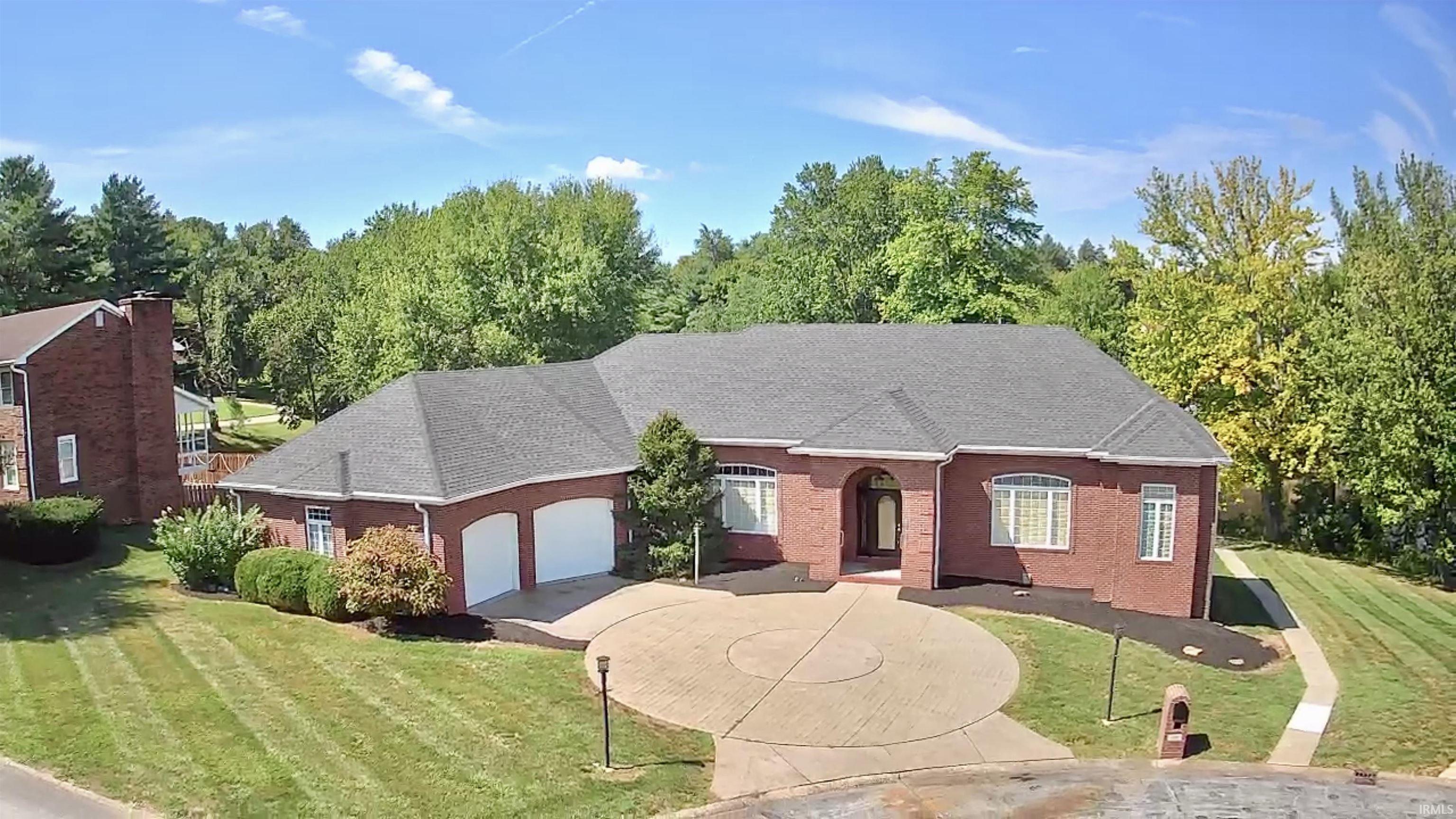 5488 Lakeside Drive