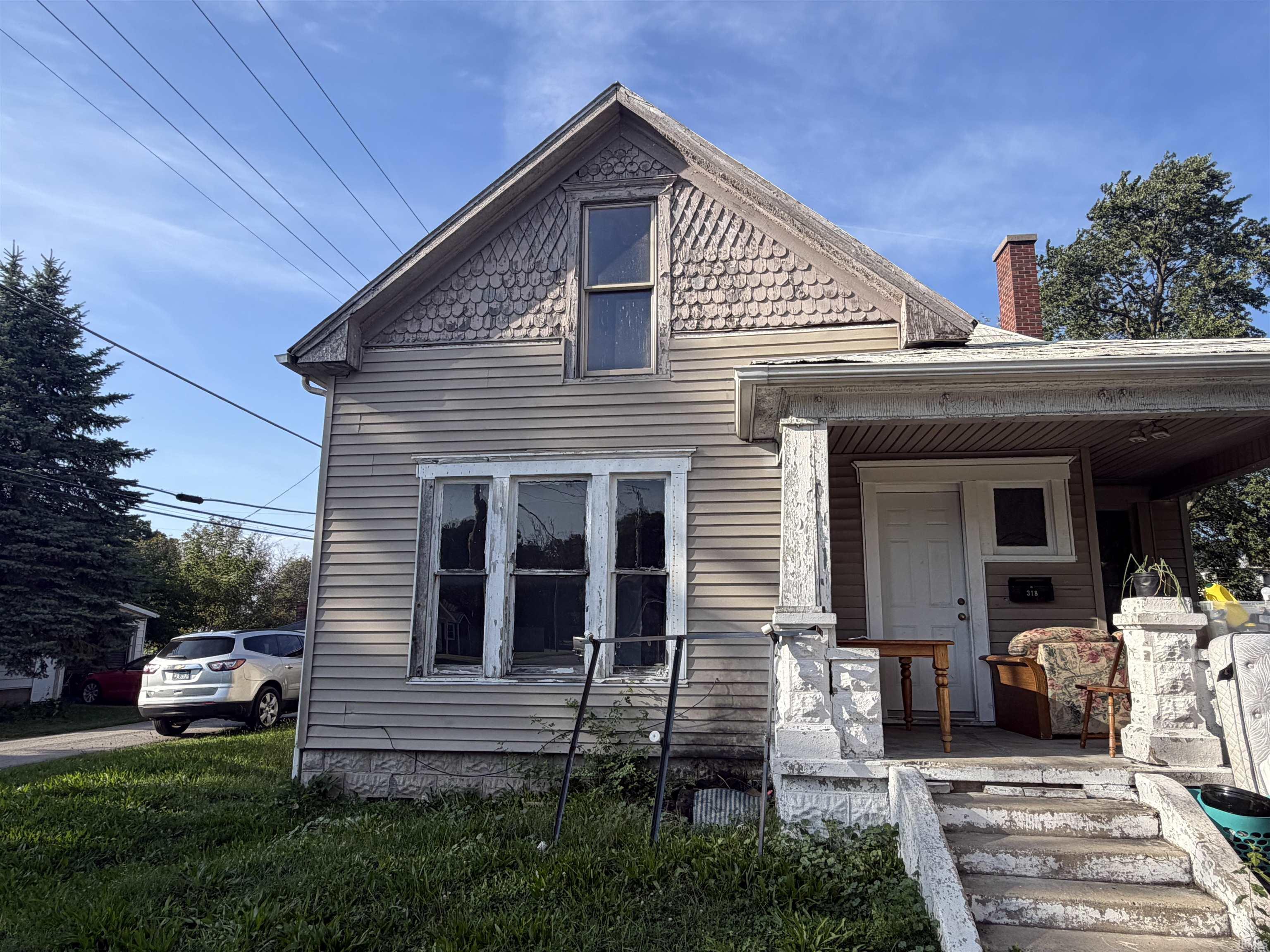 318 Clifford Avenue Property Photo 1