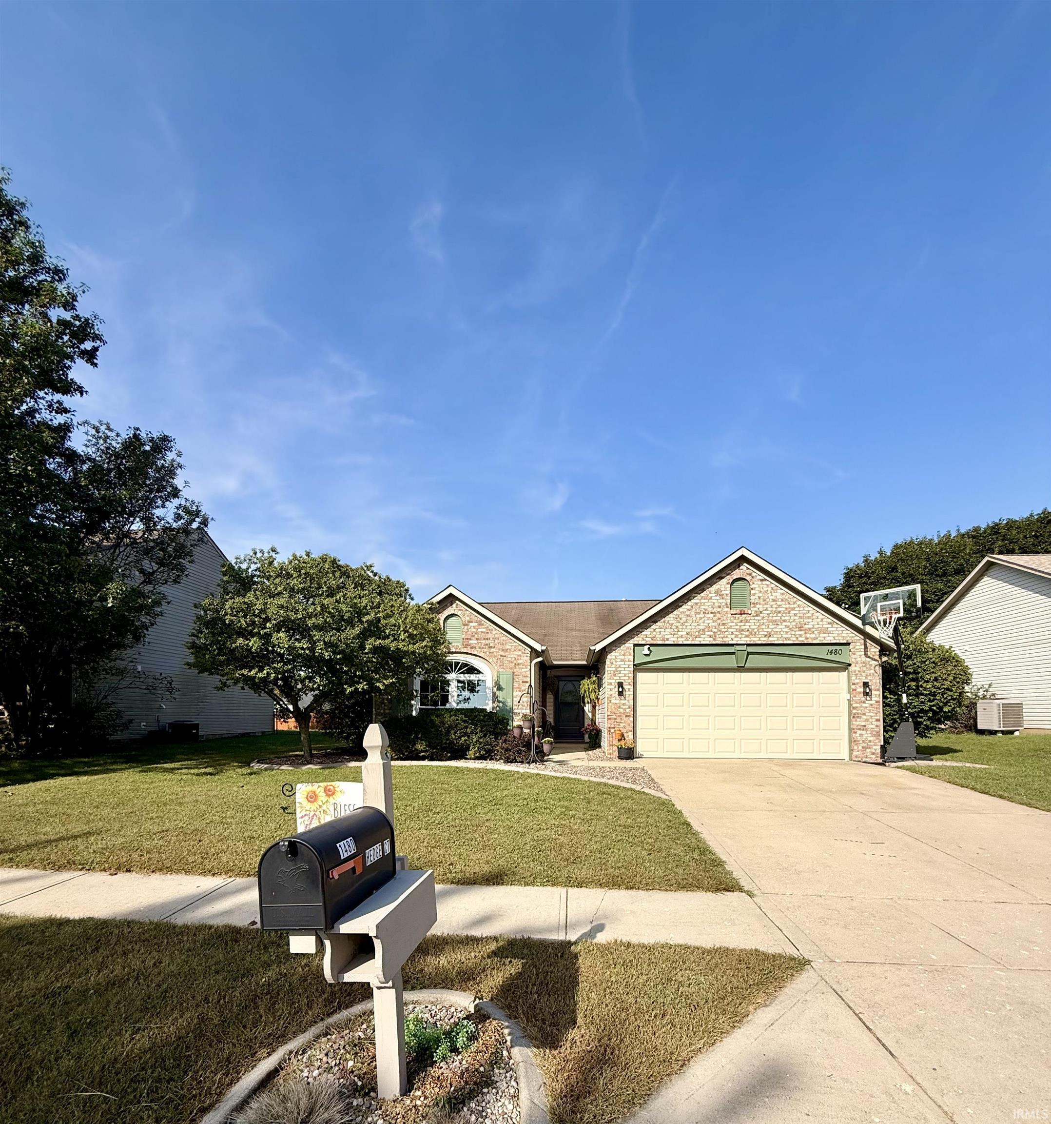 1480 Hedge Court Property Photo 1