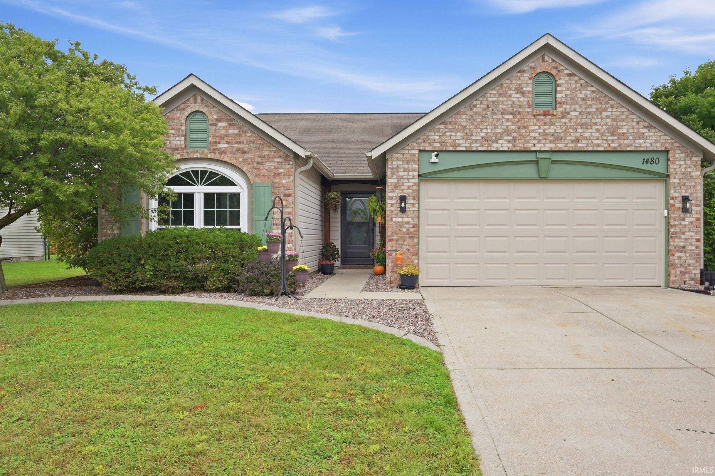 1480 Hedge Court Property Photo 1