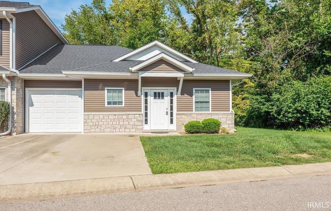 3945 S Cramer Circle Property Photo 1