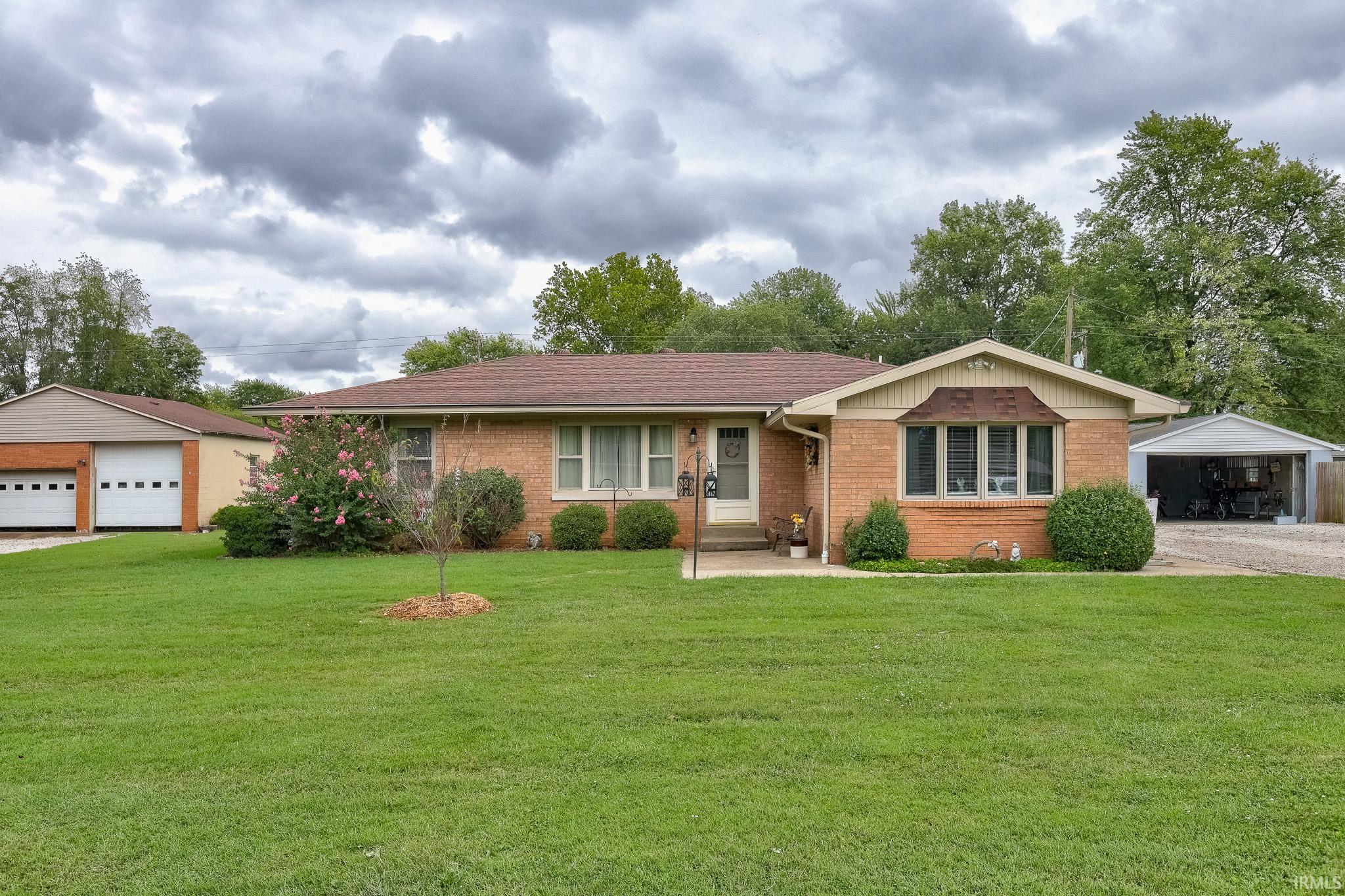 1161 Green Acres Street Property Photo 1