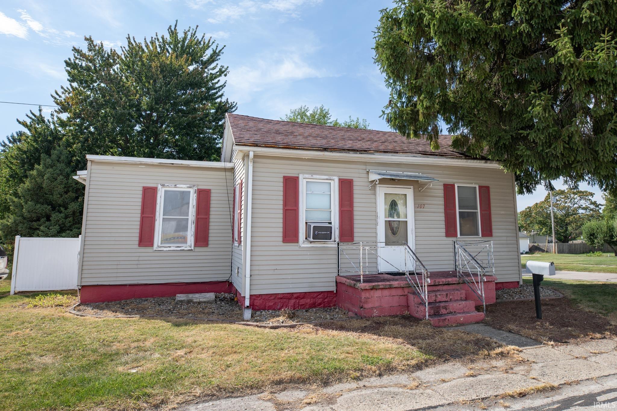 107 N Thompson Street Property Photo 1