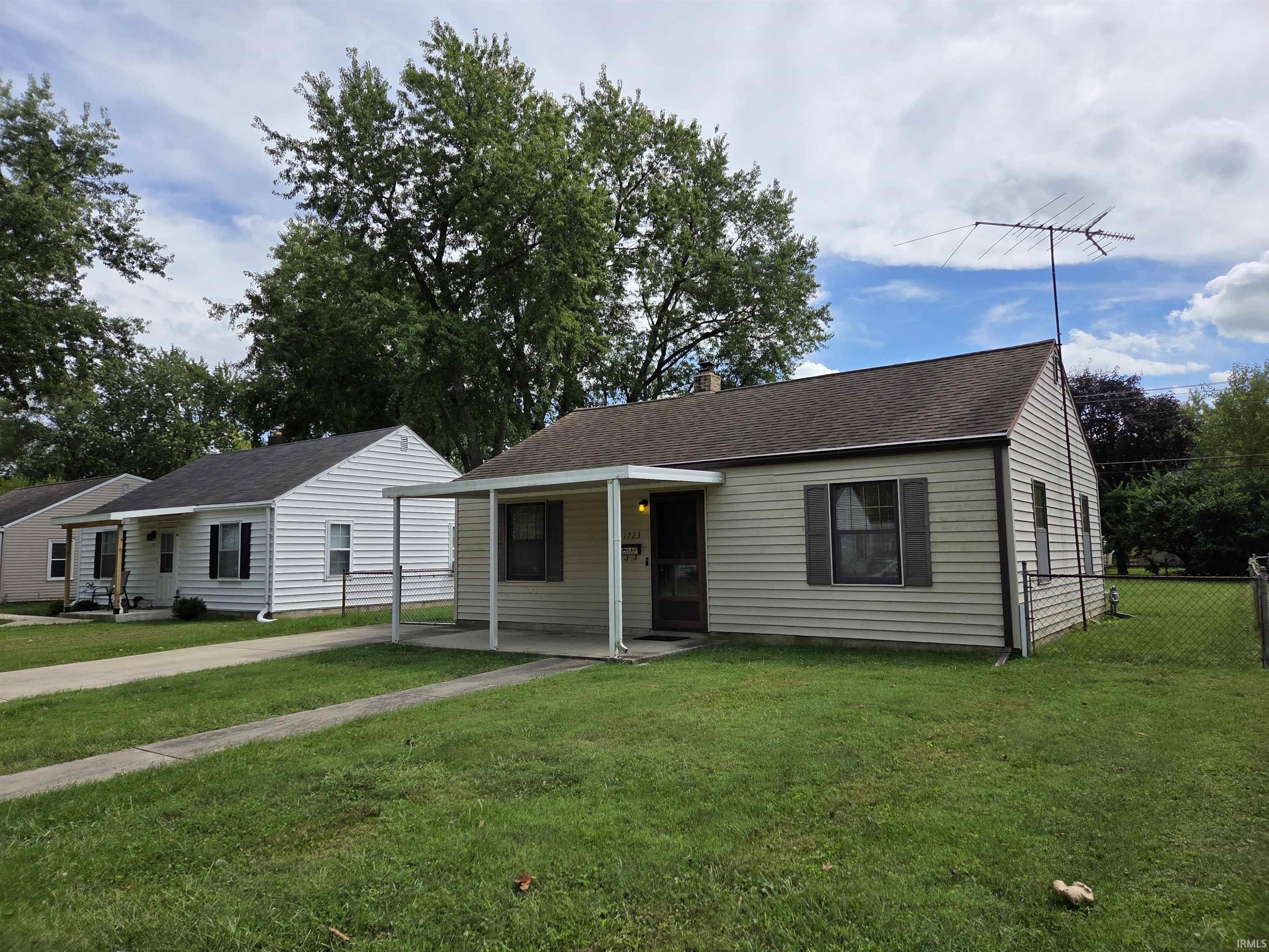 1723 E 24th Street Property Photo 1