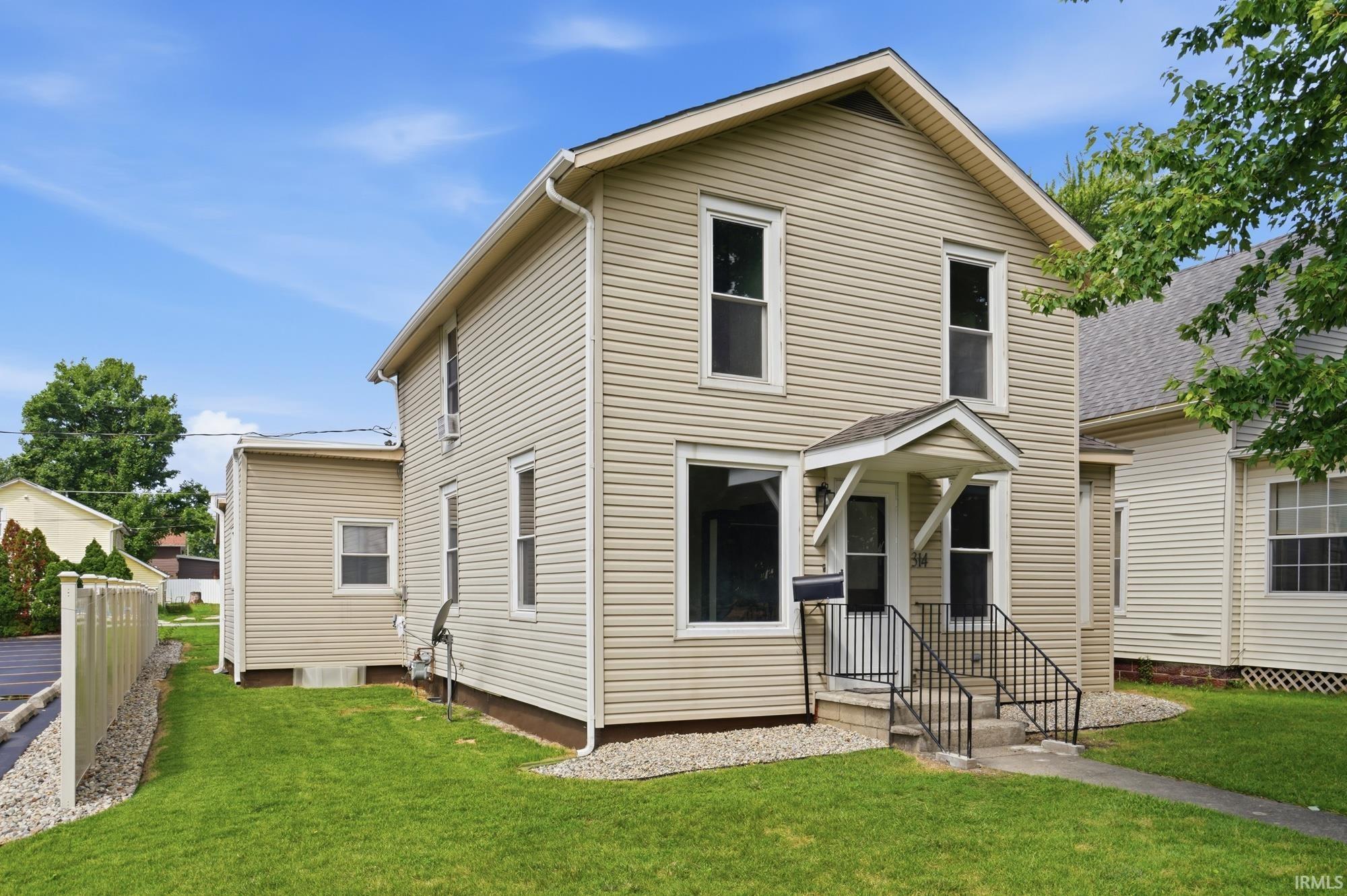 314 S Line Street Property Photo 1