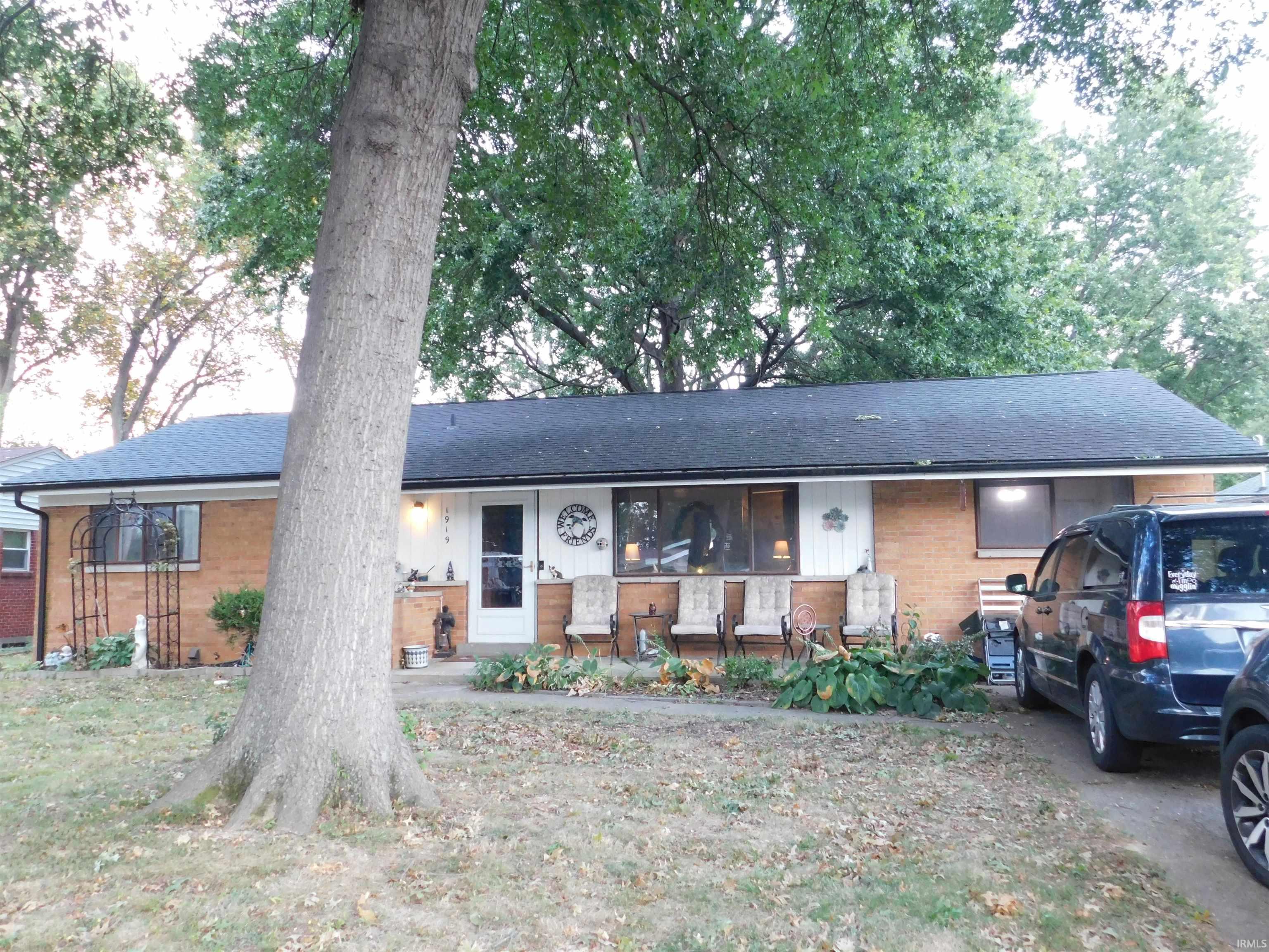 1919 Lilly Lane Property Photo 1