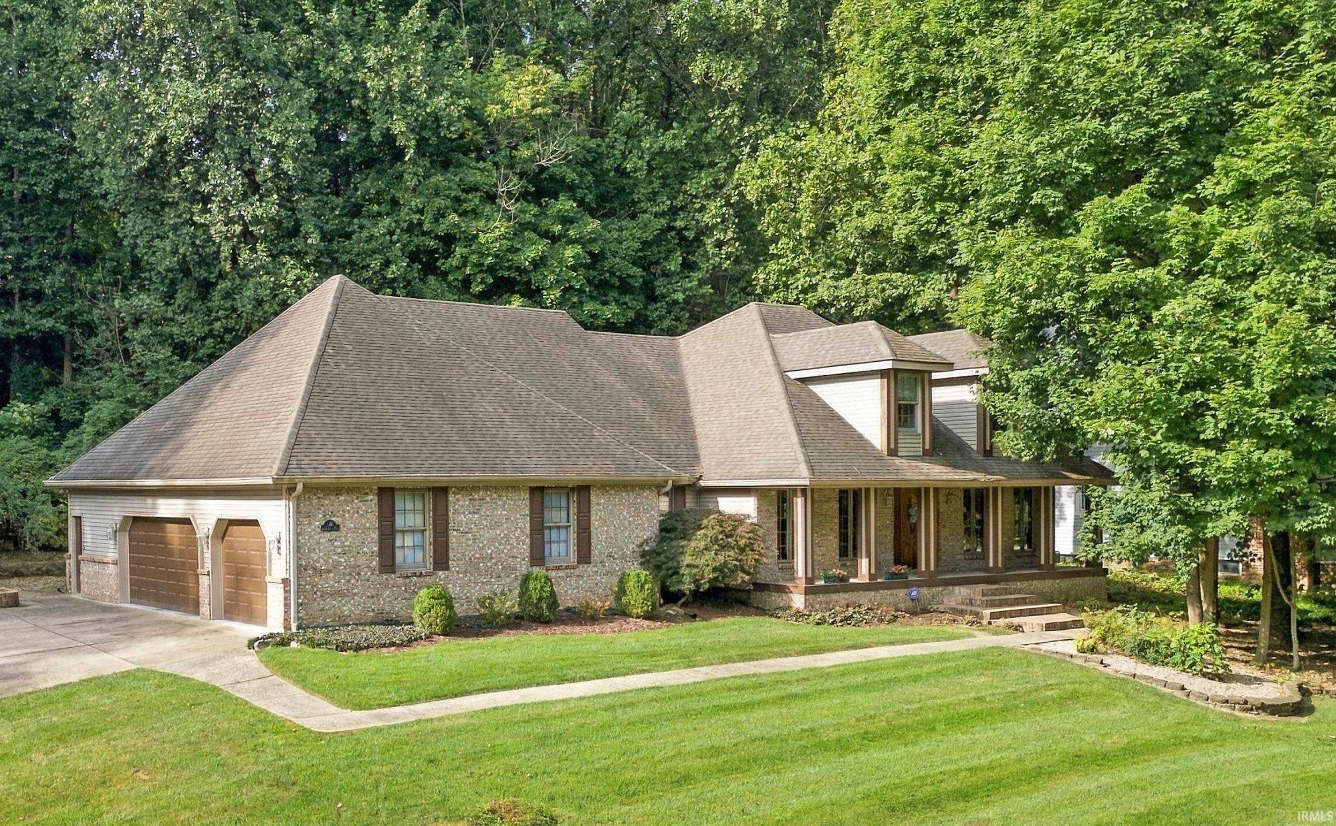 606 Shady Creek Drive Property Photo 1