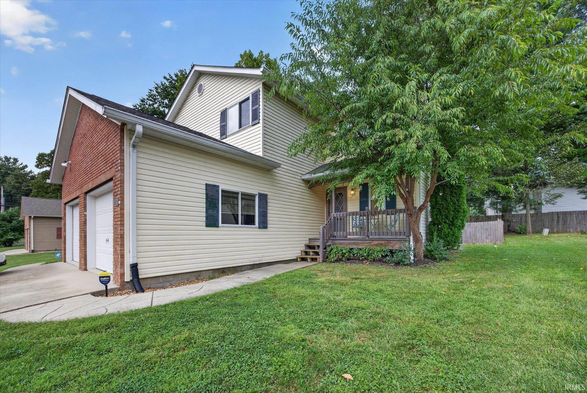 1037 Forest View Drive Property Photo 1