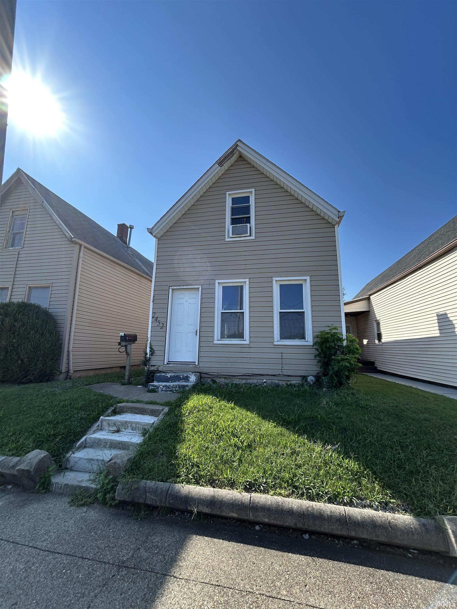 2452 W Maryland Street Property Photo 1