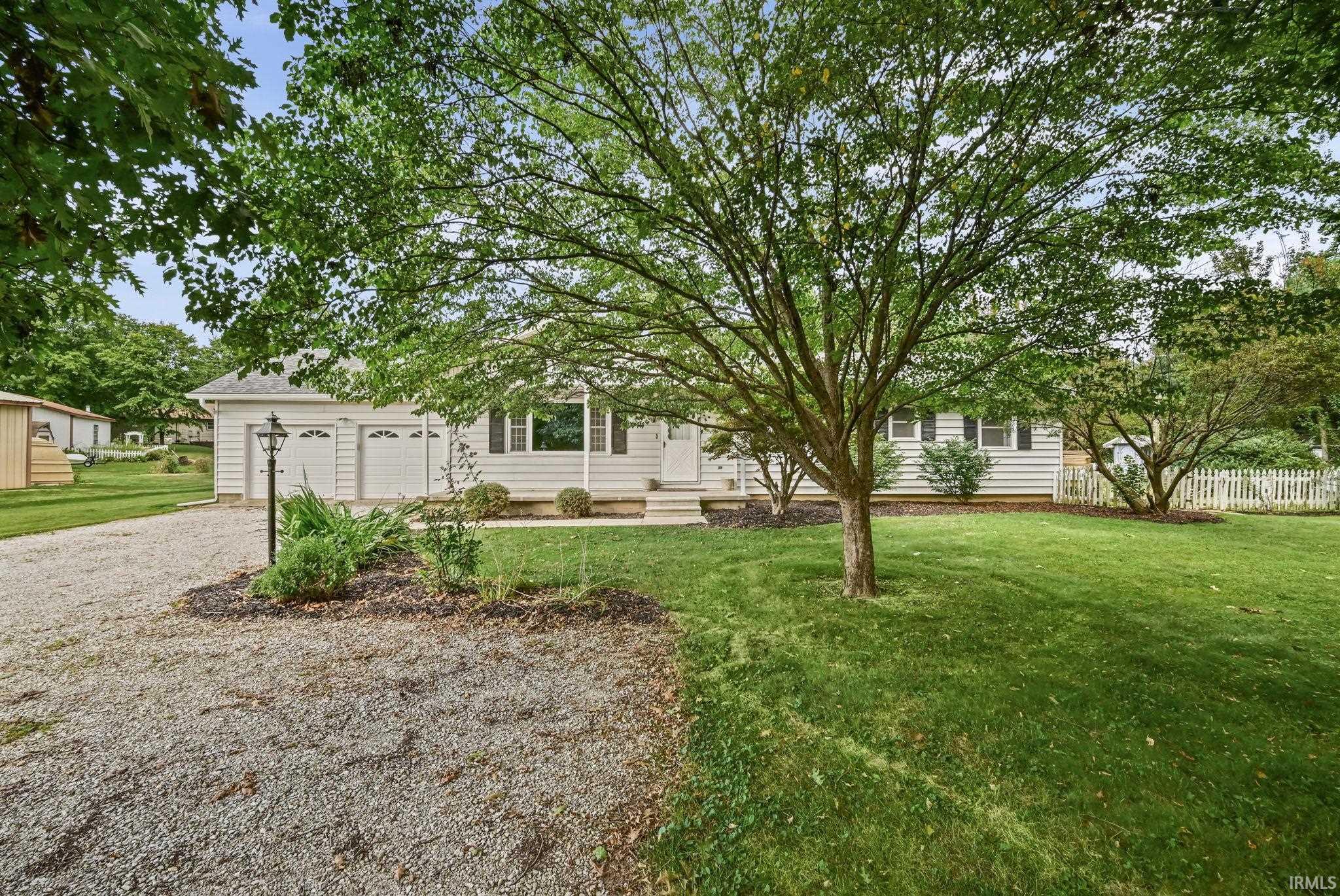 9410 State Road 38 E Property Photo 1