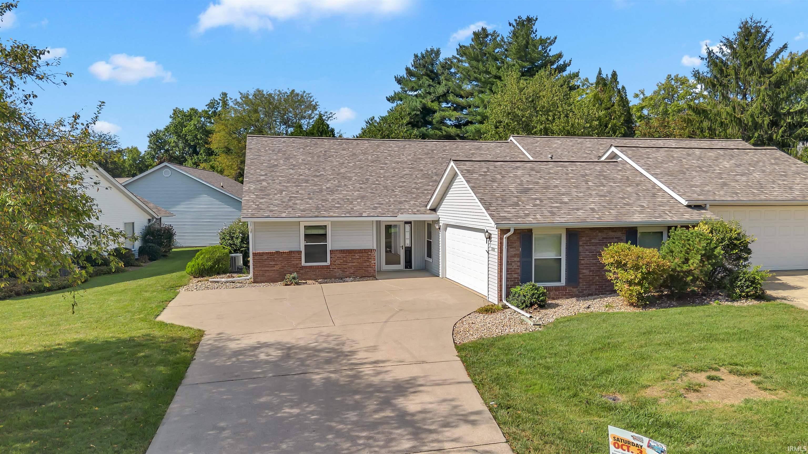 1006 E Sherbrooke Drive Property Photo 1