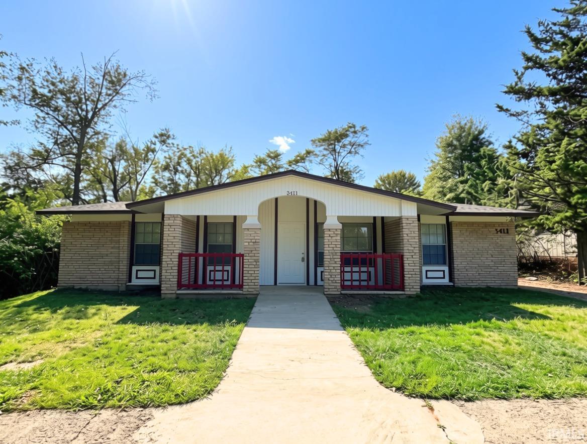 3411 N Kinser Pike Property Photo 1