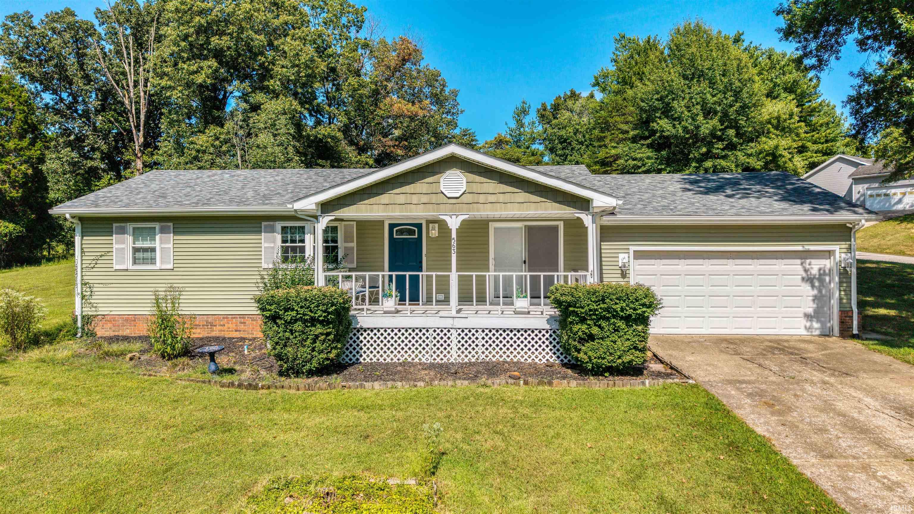 563 W Prancer Drive Property Photo 1