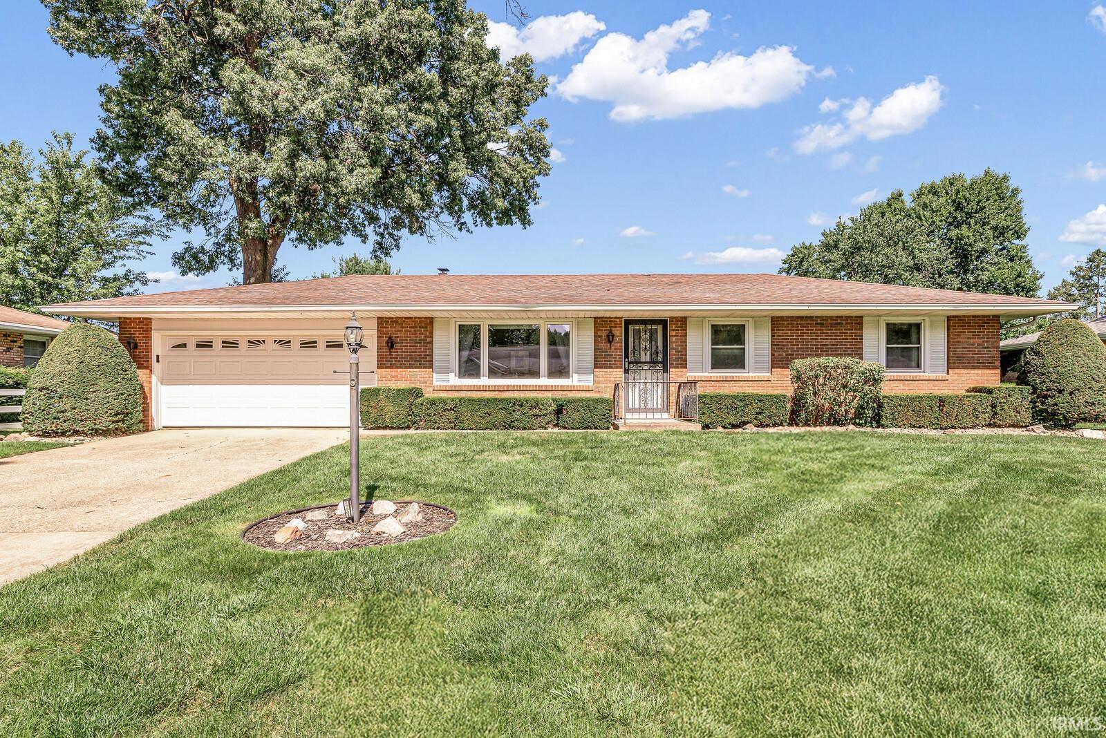 25821 Kiser Court Property Photo 1
