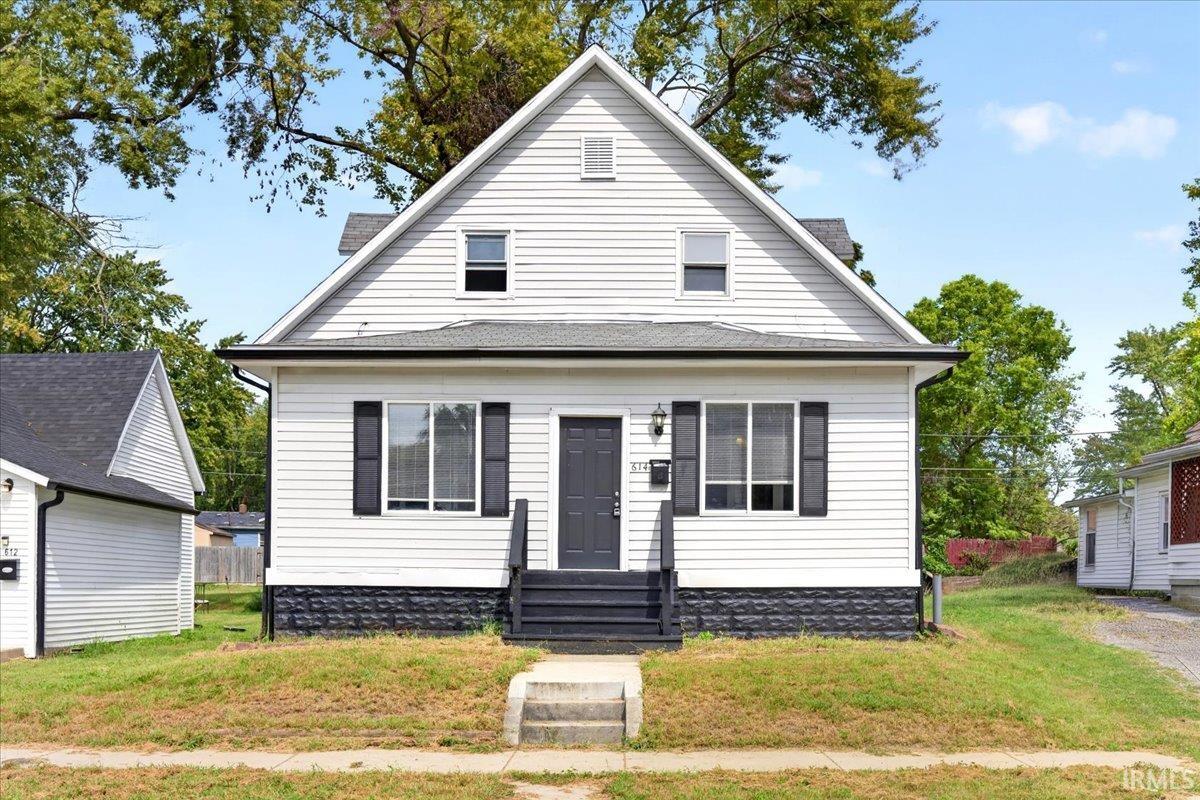 614 E Mulberry Street Property Photo 1