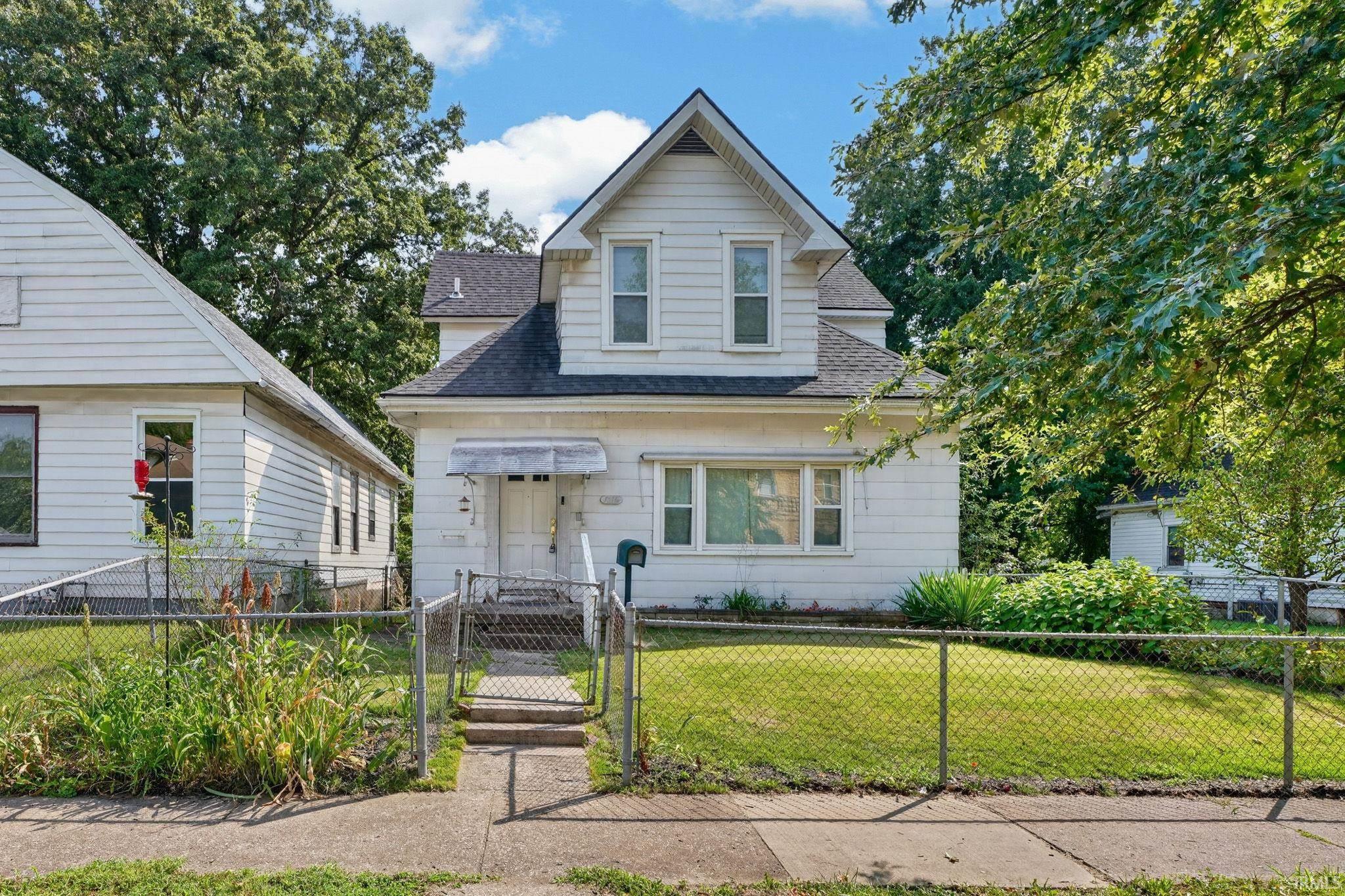 1216 S Linwood Avenue Property Photo 1