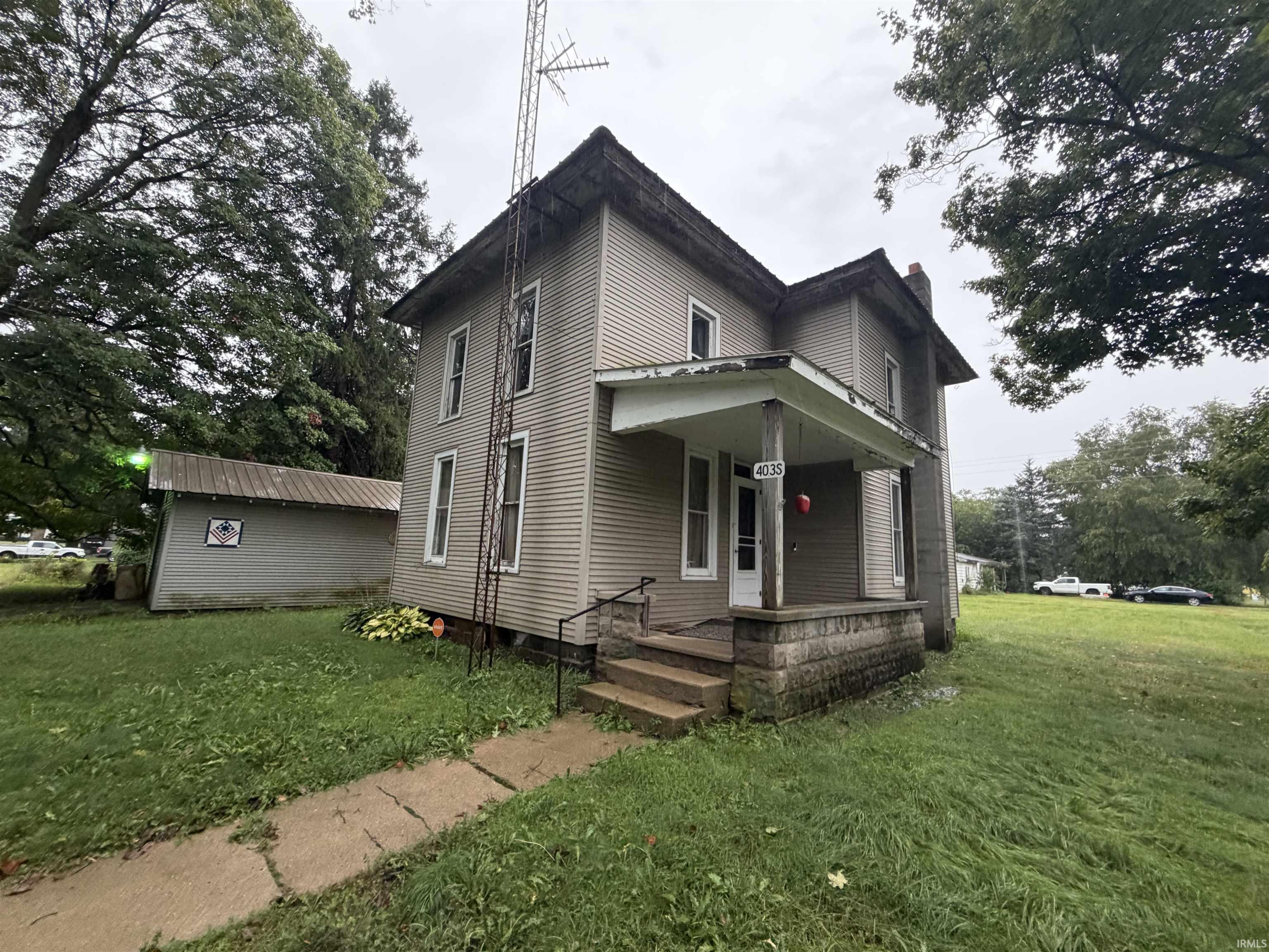 403 S Walnut Street Property Photo 1