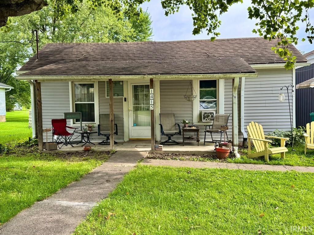 1415 S Avenue Property Photo 1