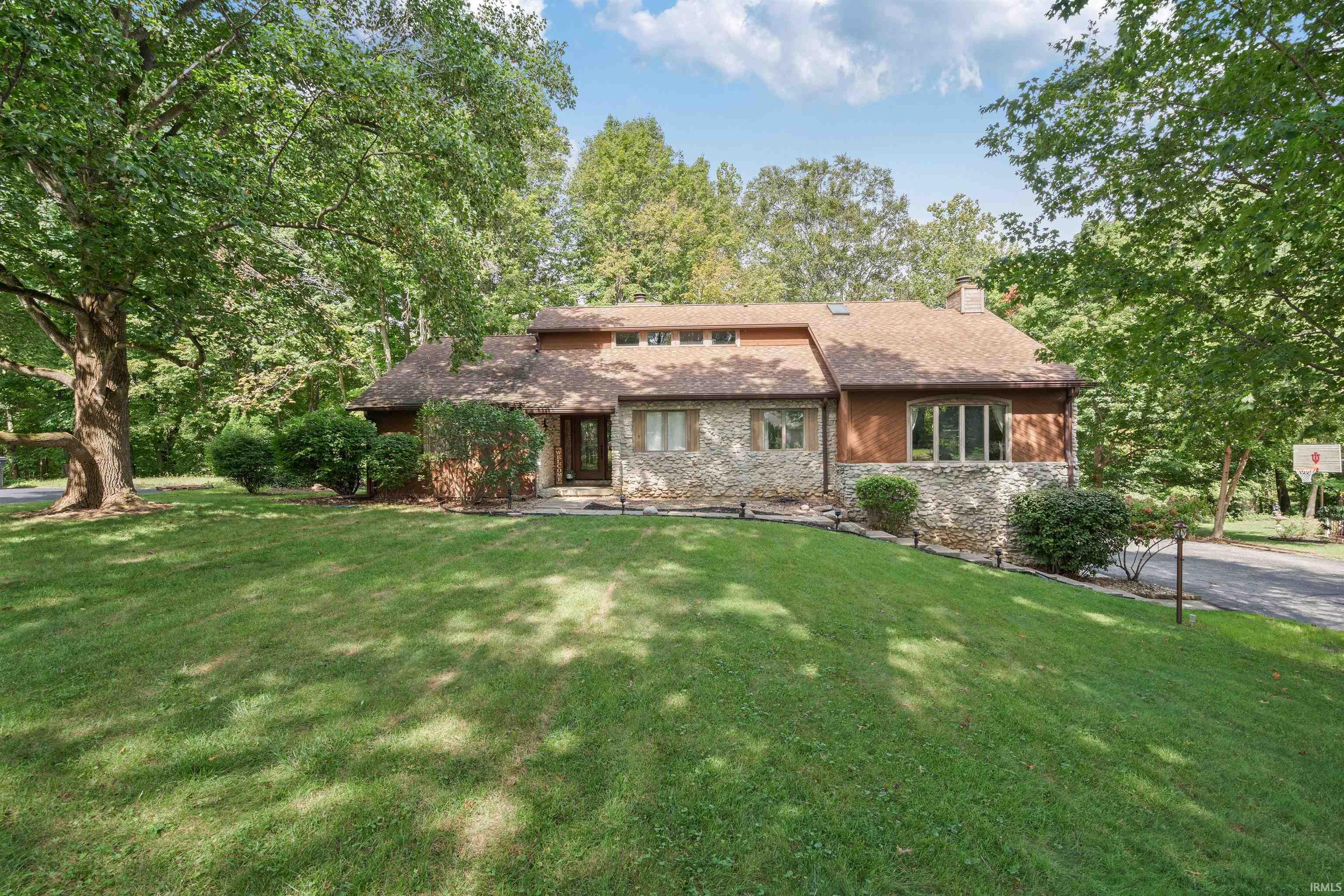 3306 Walton Way Property Photo 1