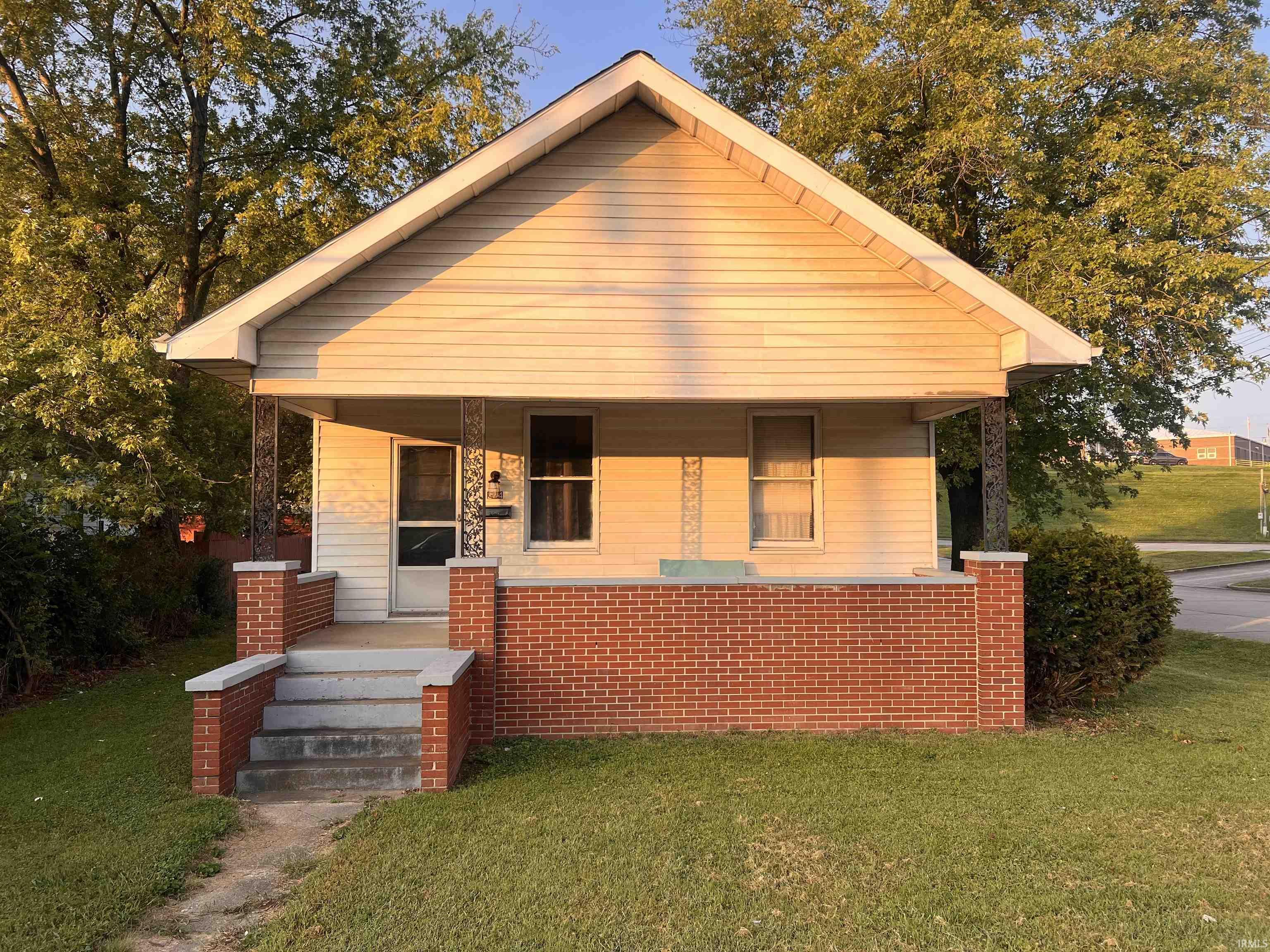 274 Third Avenue Property Photo 1