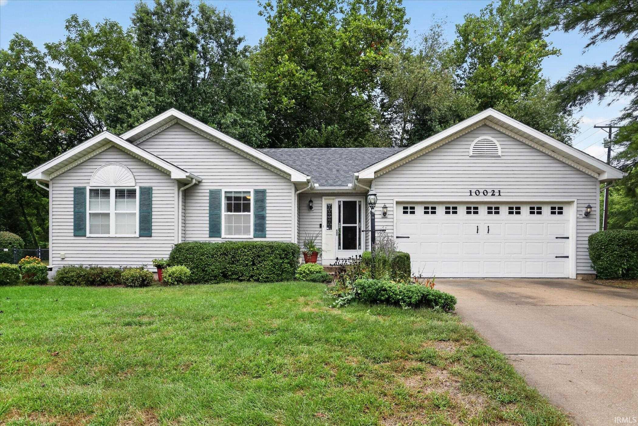 10021 Ashwood Forest Drive Property Photo 1