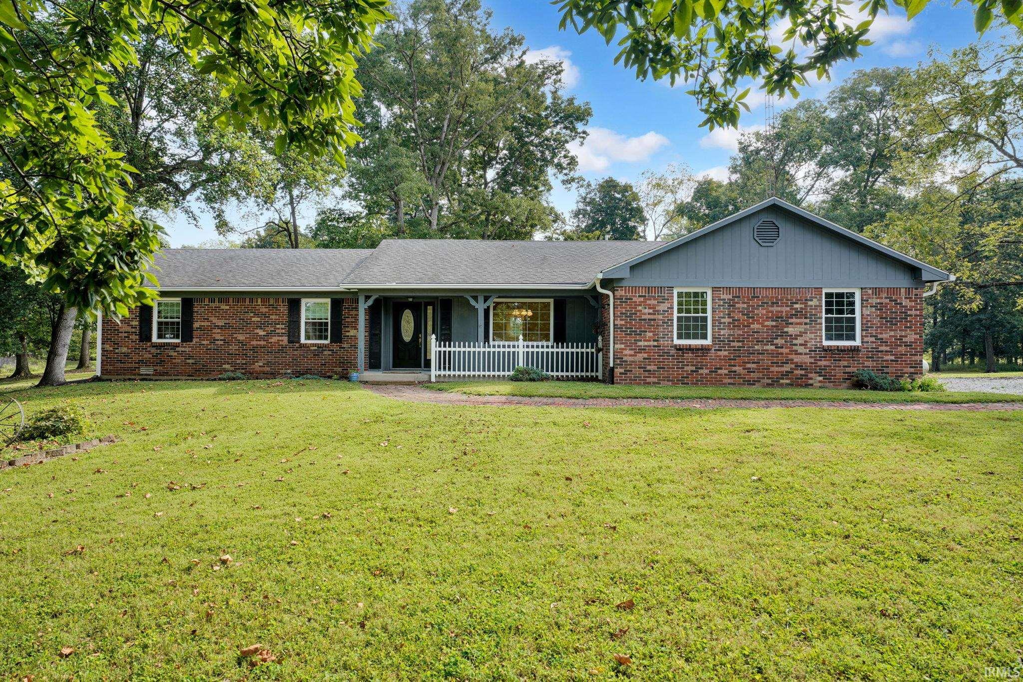 563 Yockey Estates Property Photo 1