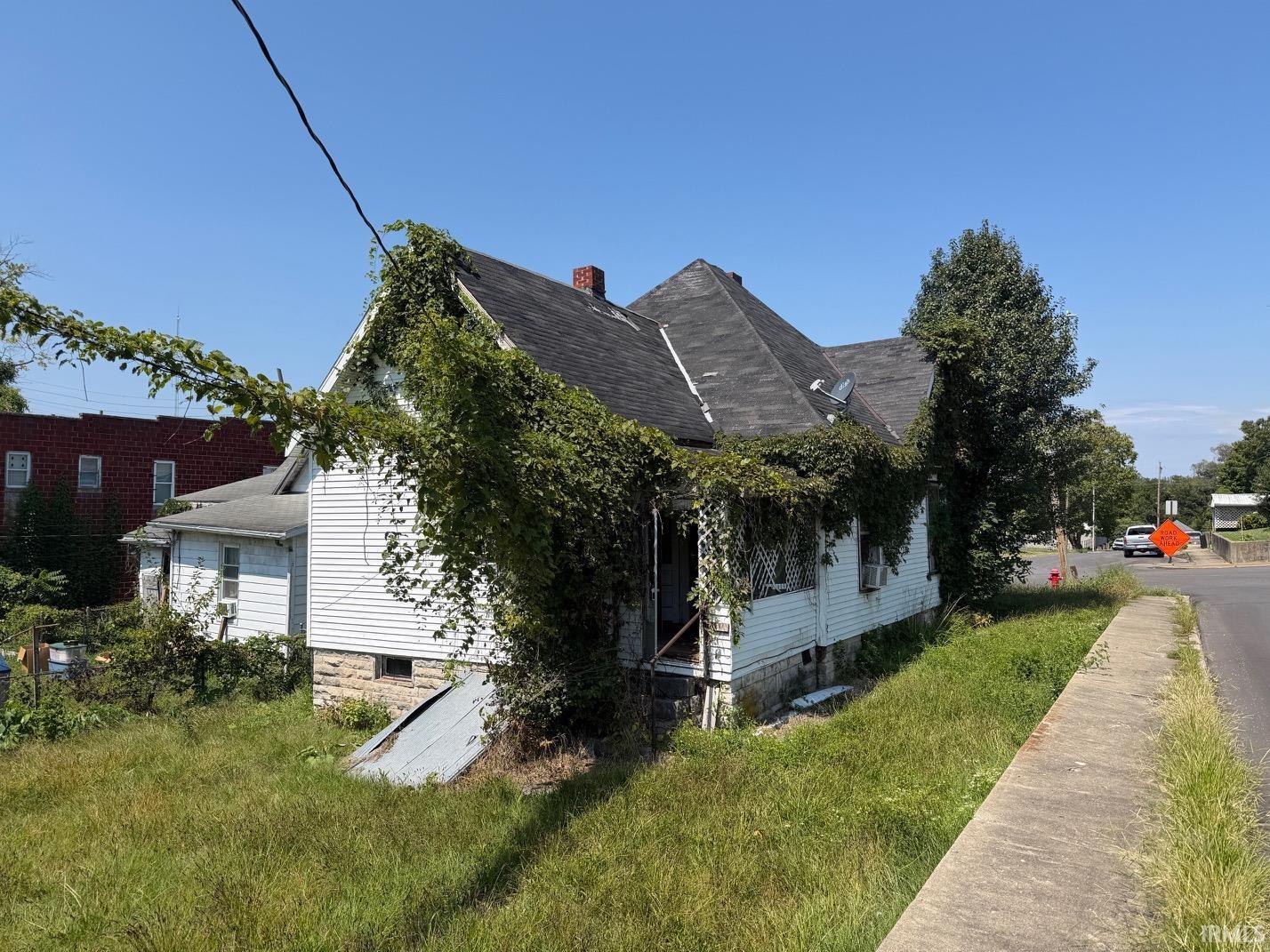 702 15th Street Property Photo 1