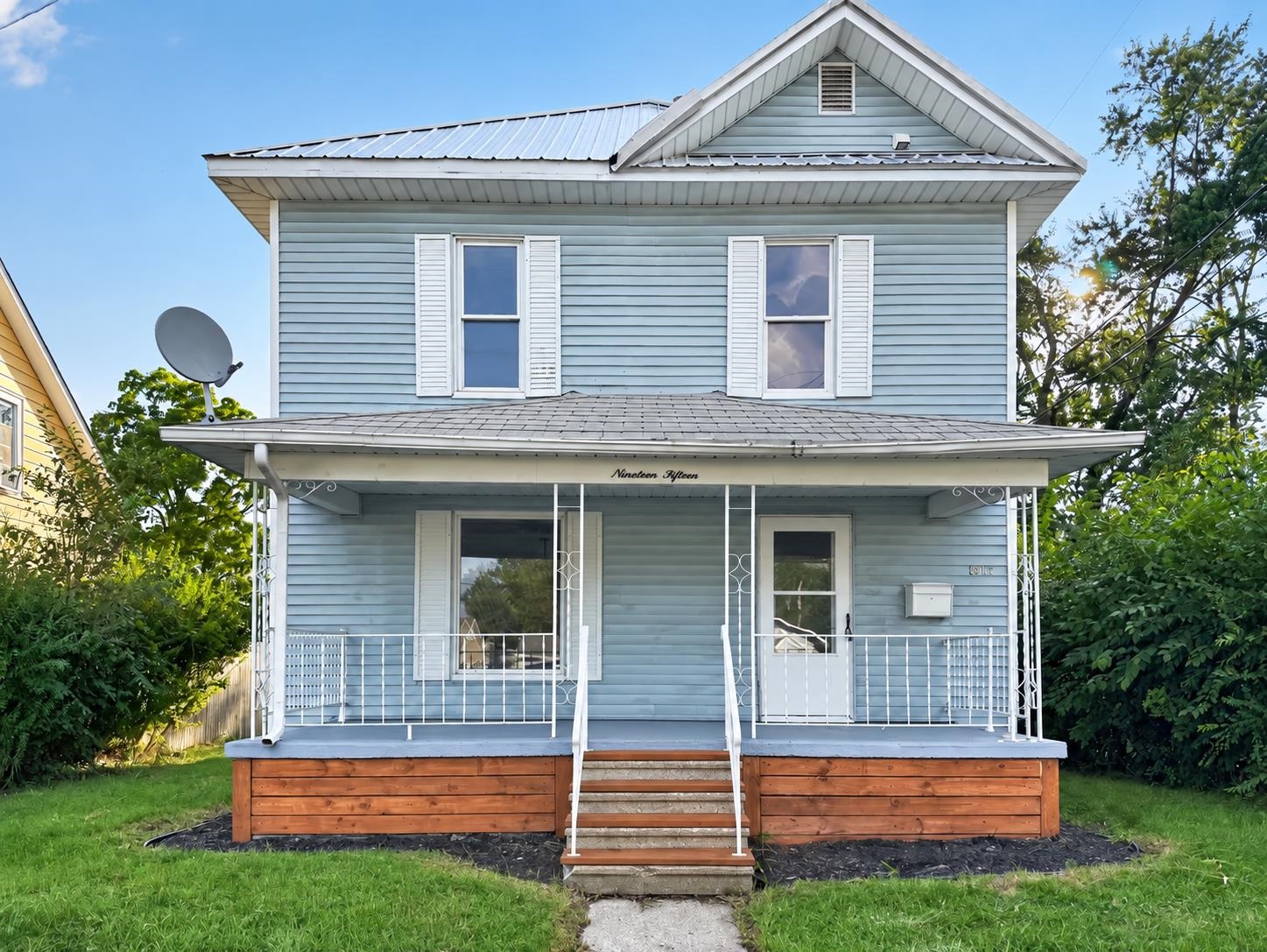 1915 Lane Avenue Property Photo 1