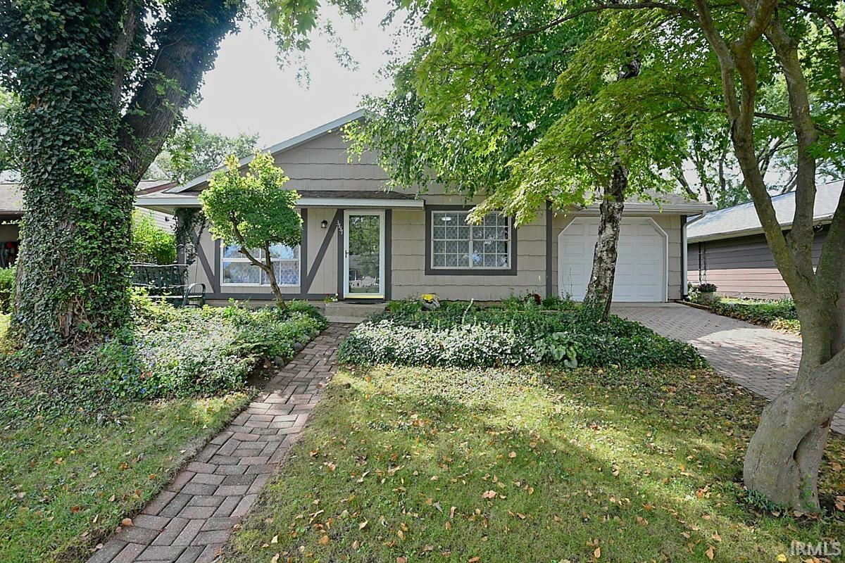 3737 Navarre Court Property Photo 1