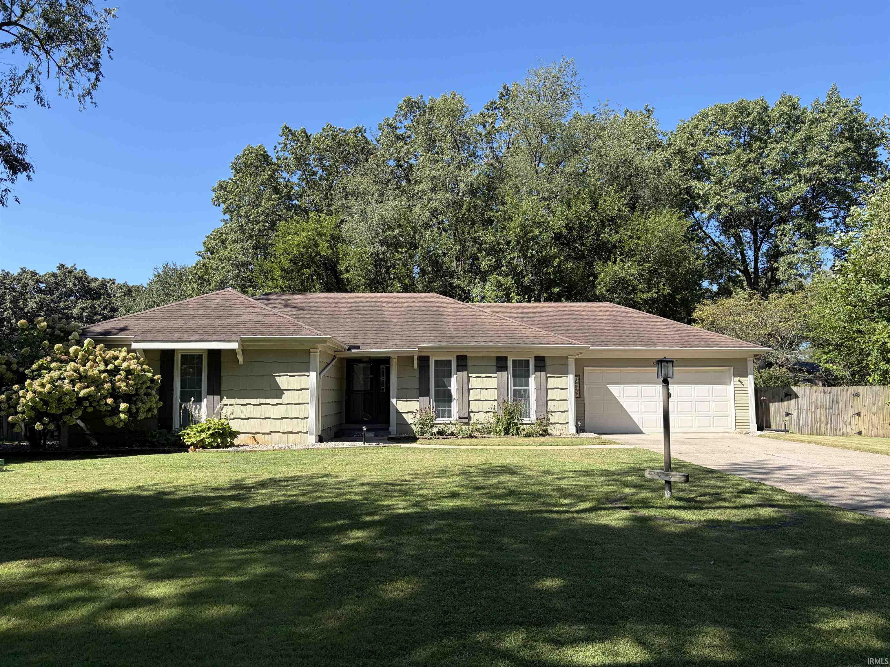 53195 Ne Haddington Drive Property Photo 1