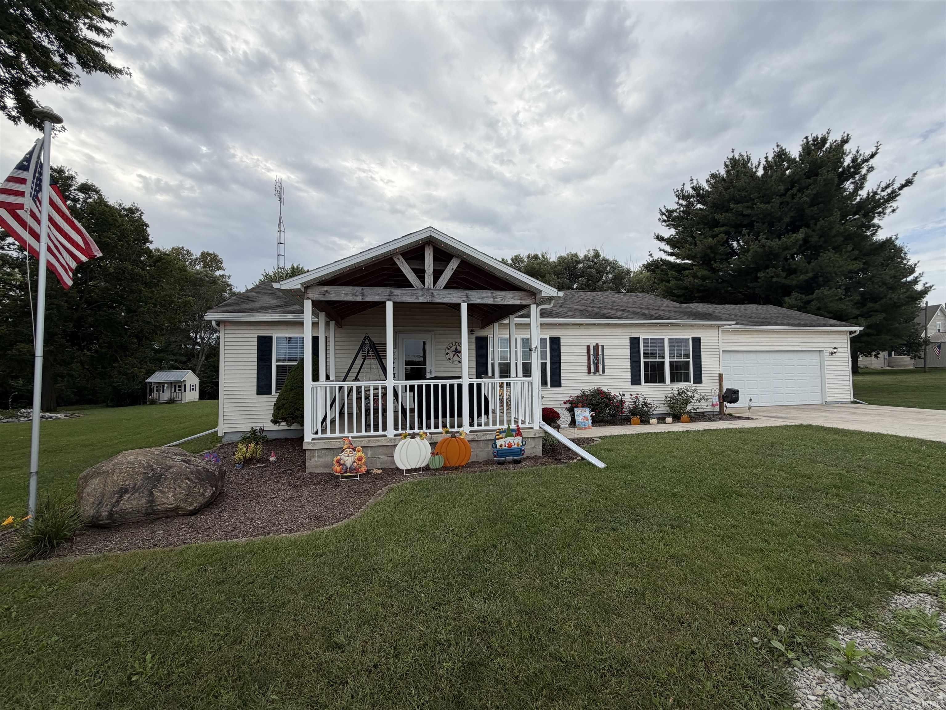 11360 S 1000 E Road Property Photo 1