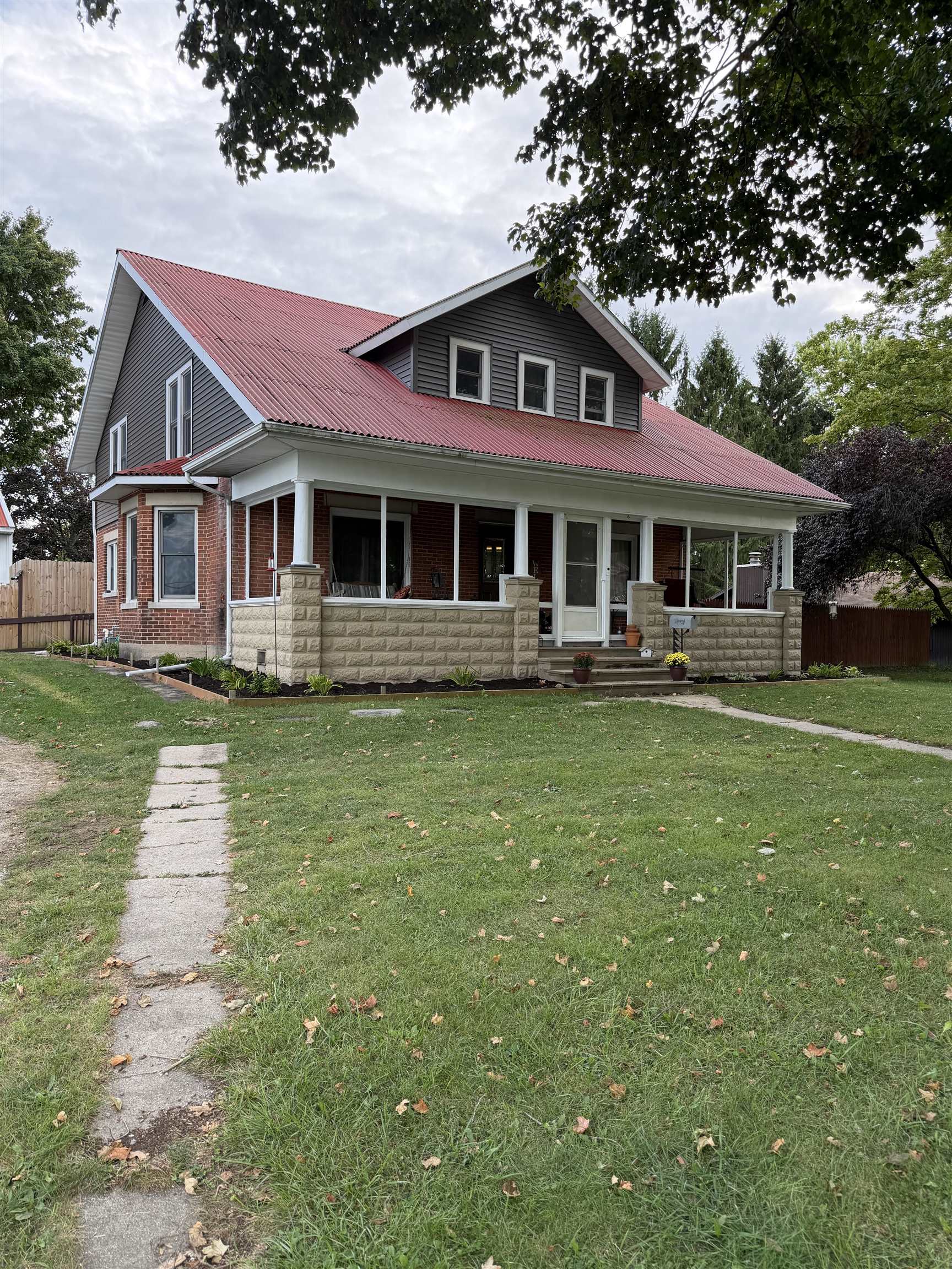 416 E Felicity Street Property Photo 1