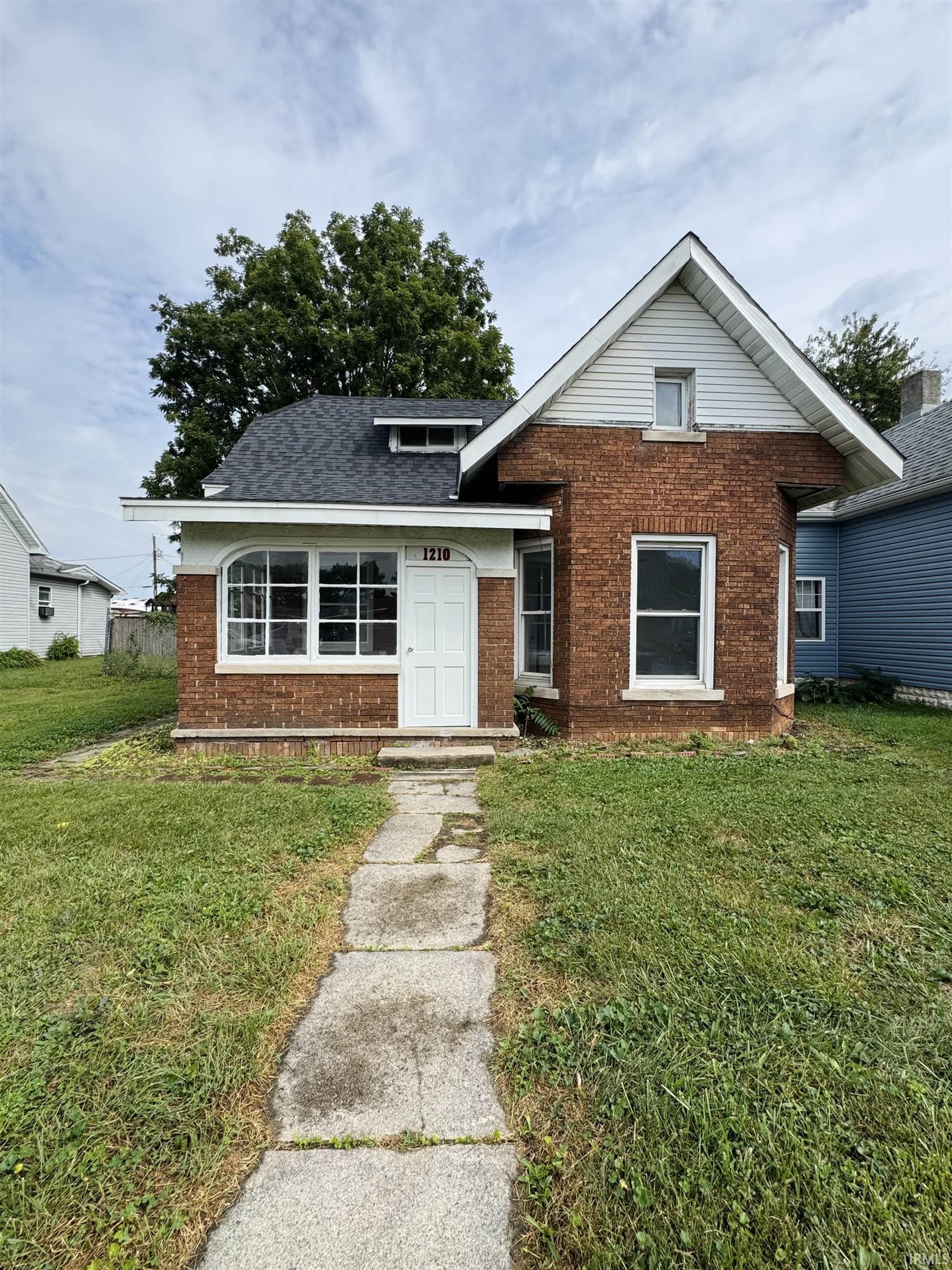1210 N Webster Street Property Photo 1