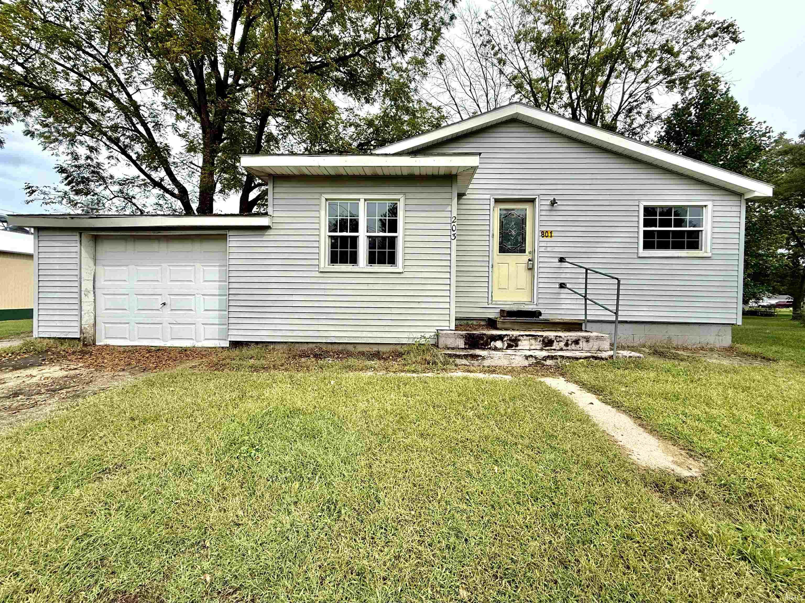 203 S Maple Avenue Property Photo 1