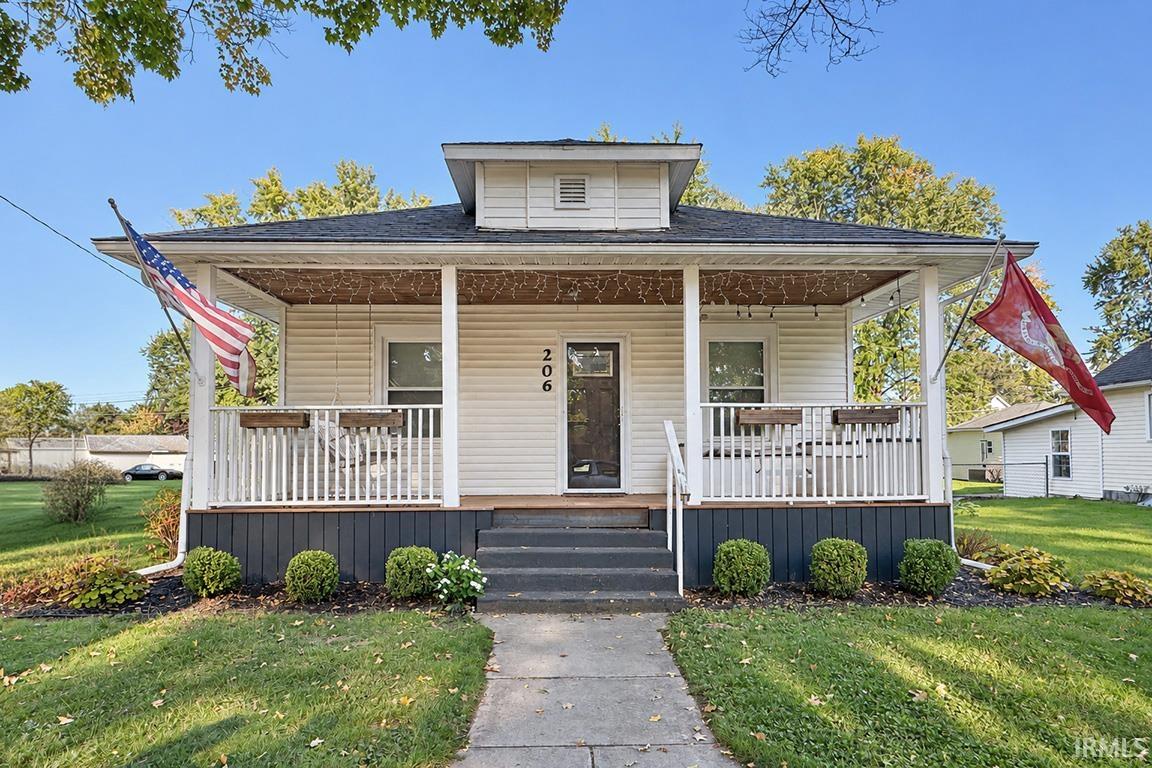 206 E Wabash Avenue Property Photo 1