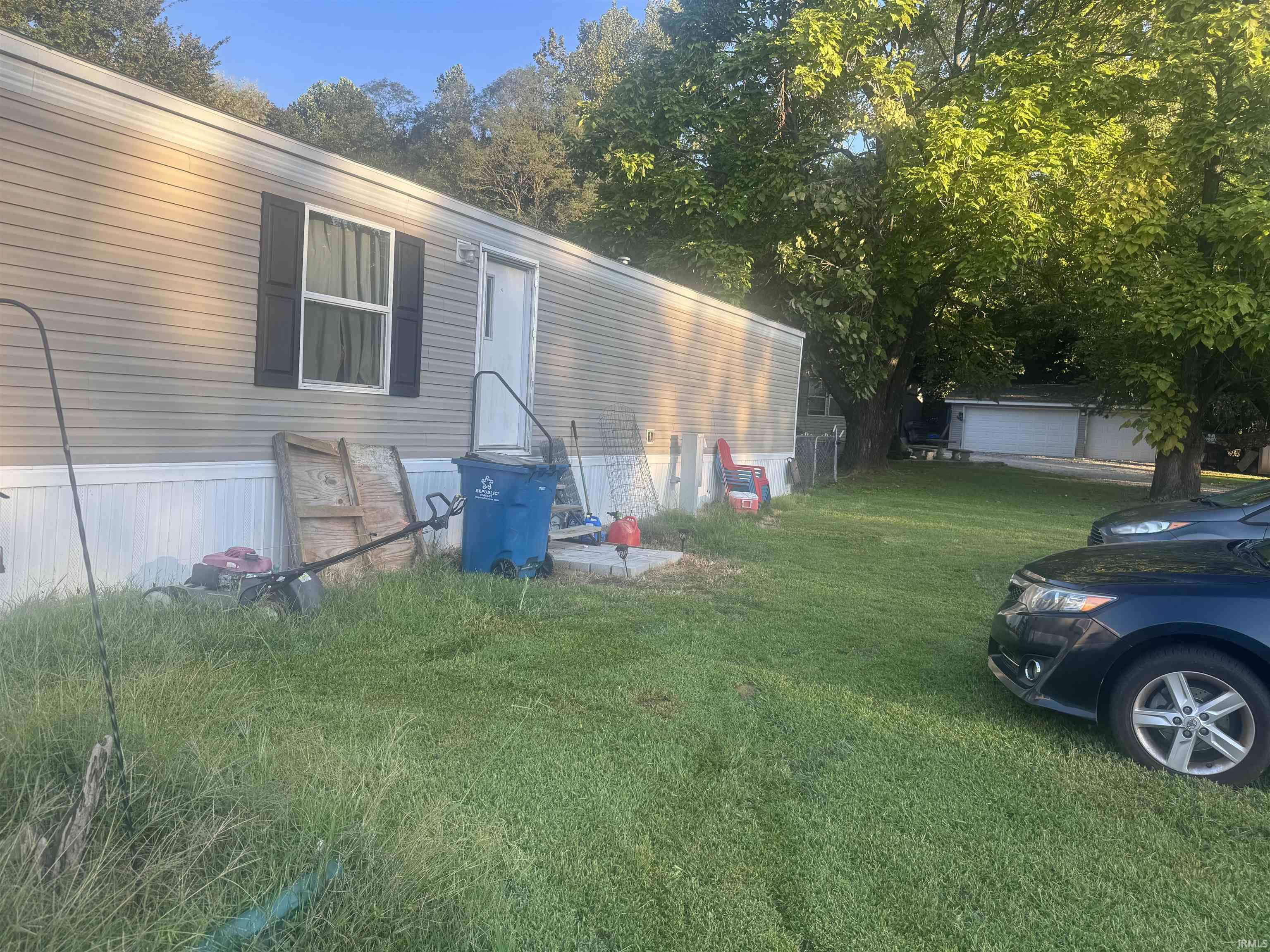 76 E Grissom Avenue Property Photo 1