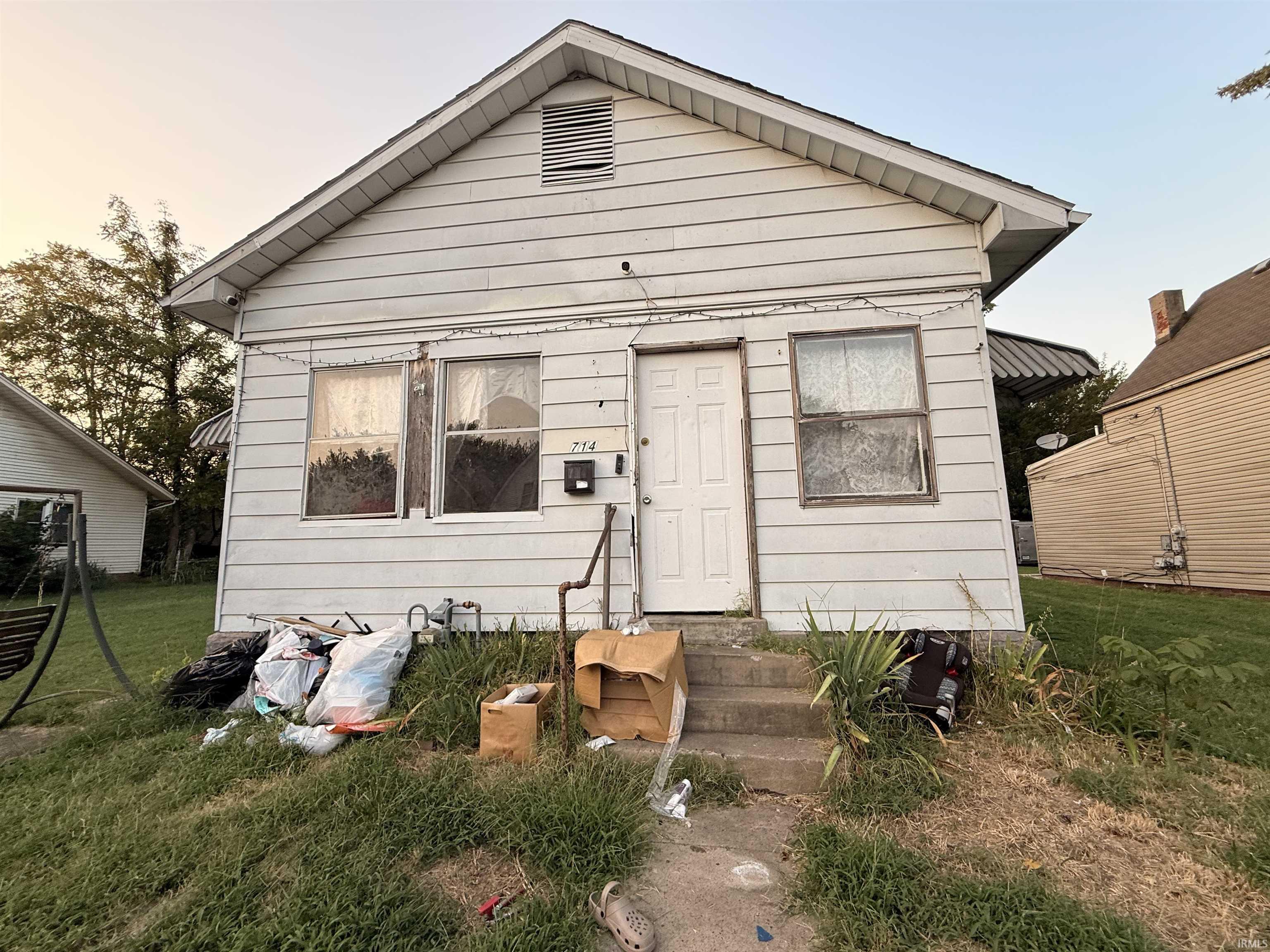 714 E Florida Street Property Photo 1