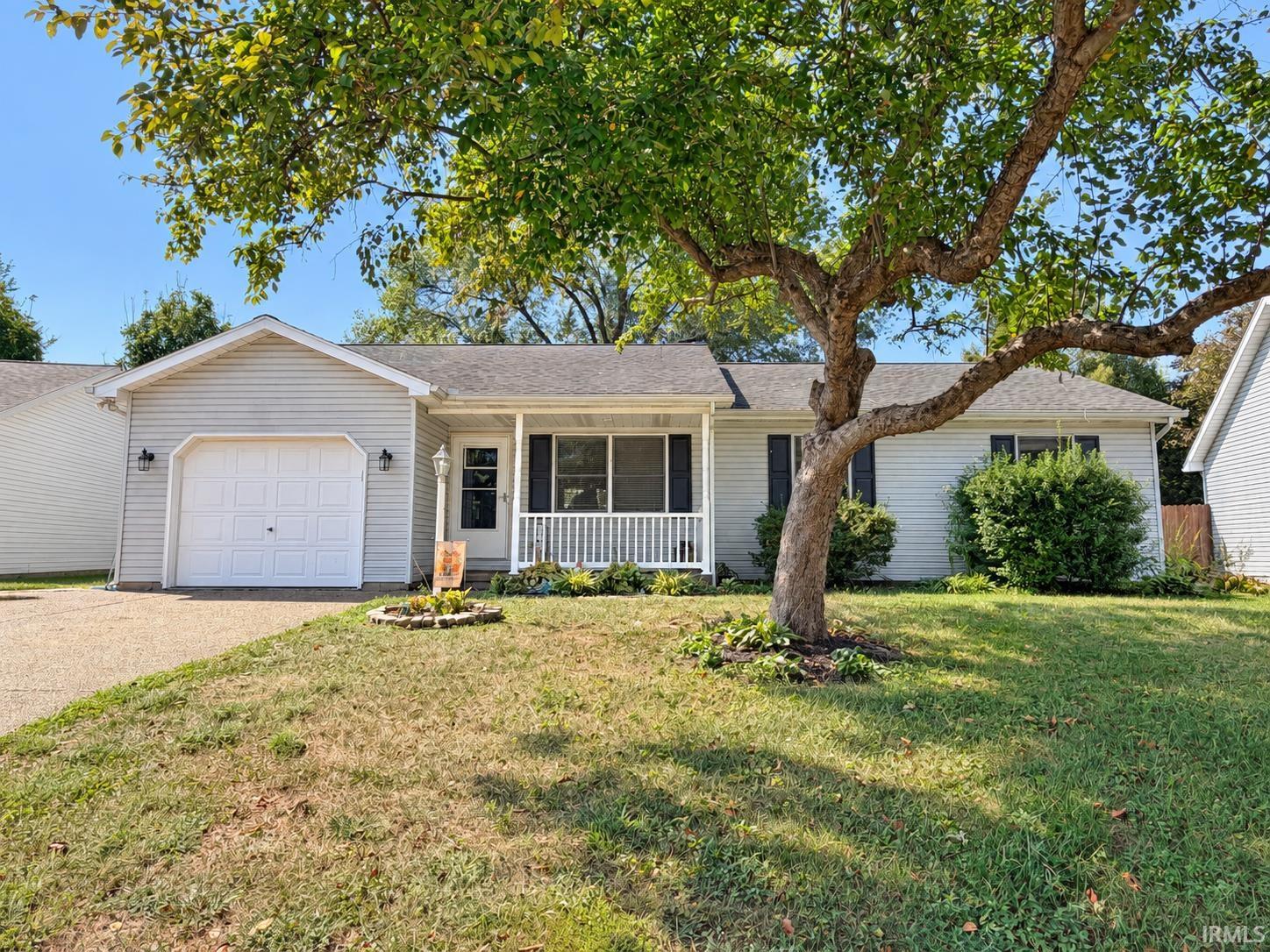 1835 Glenmoor Road Property Photo 1