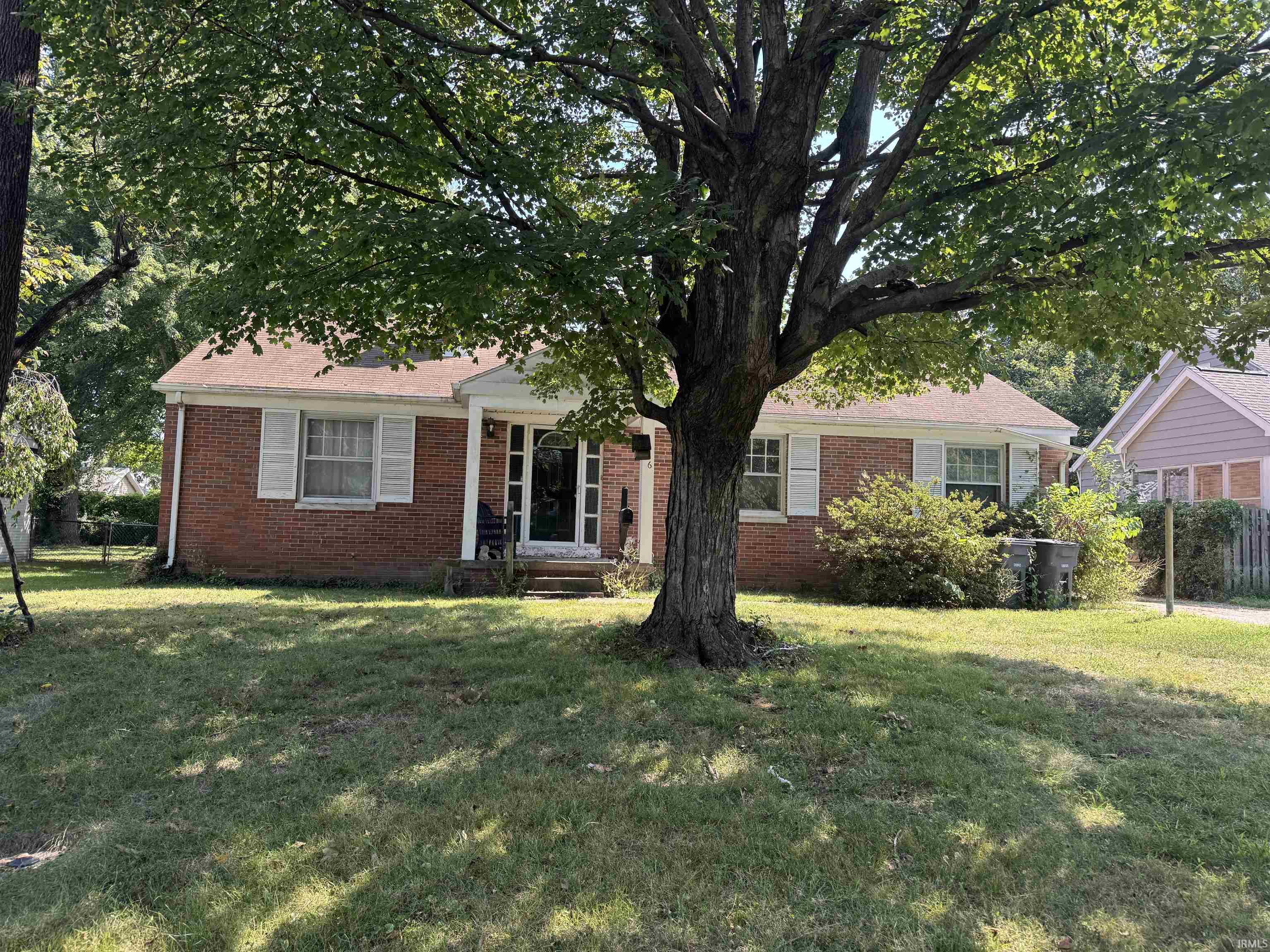 216 S Harper Avenue Property Photo 1
