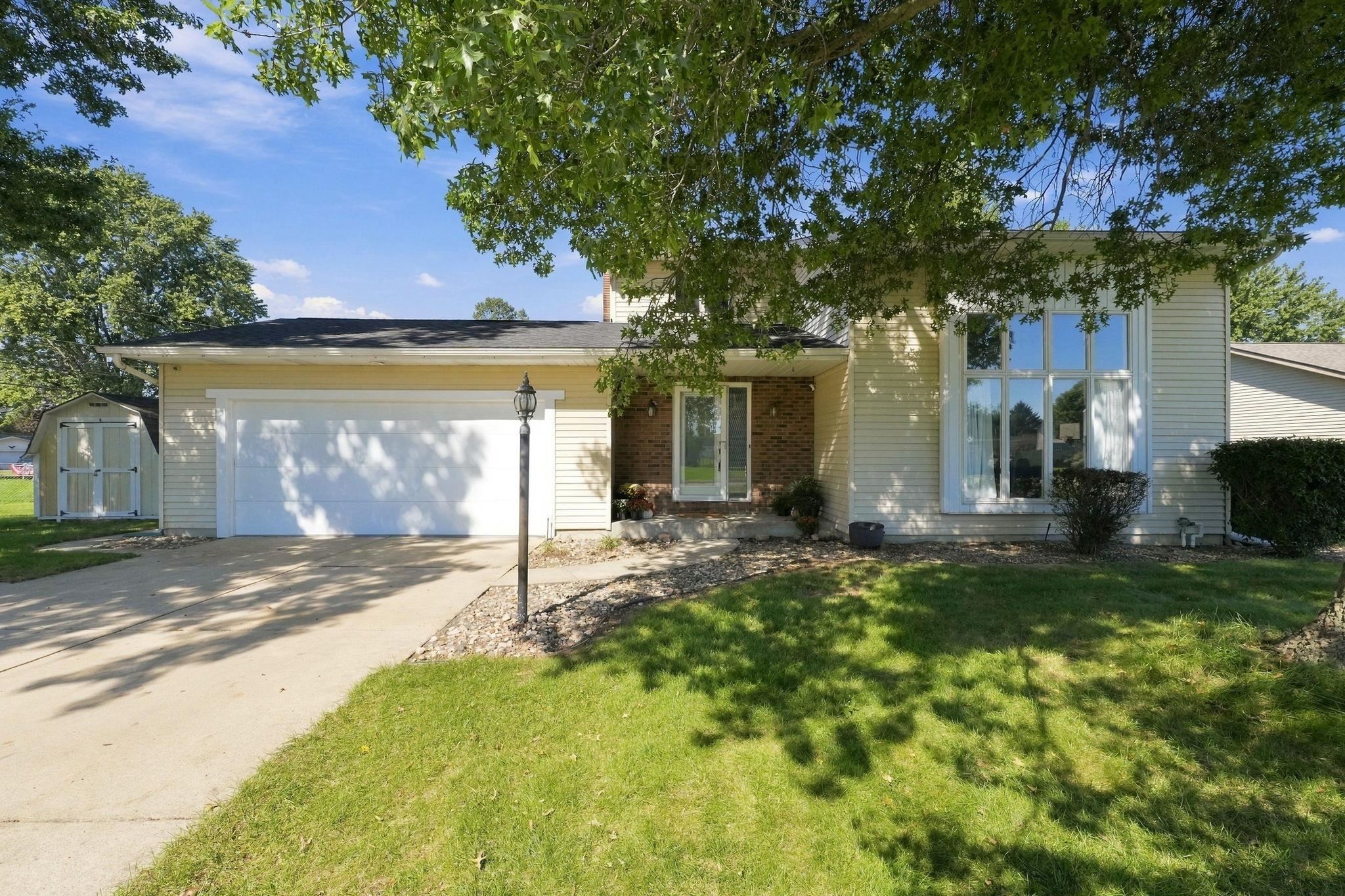 11689 S Strohm Drive Property Photo 1
